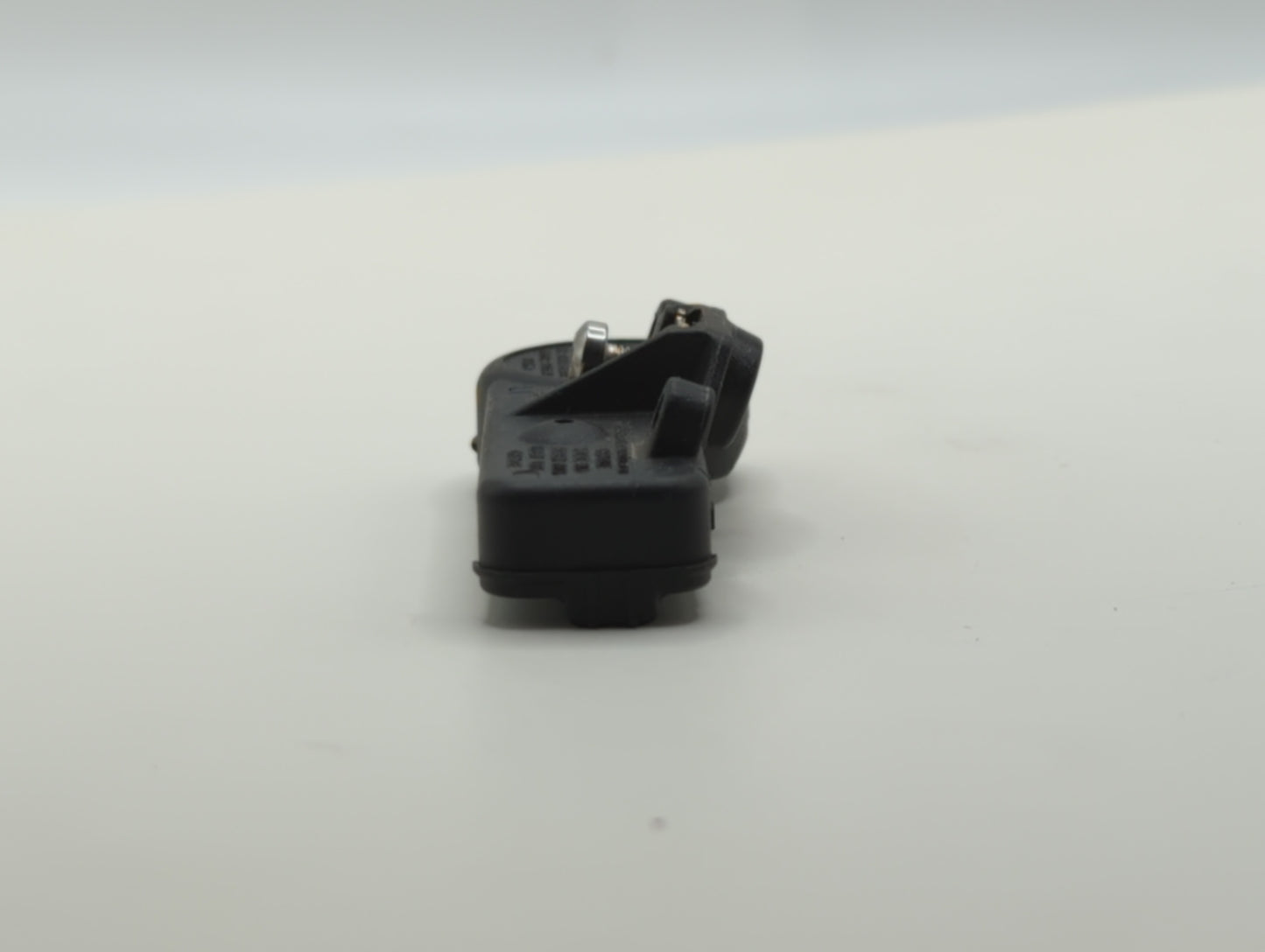 2014 Lincoln Mkz Tire Pressure Monitoring System Sensor Tpms - Oemusedautoparts1.com