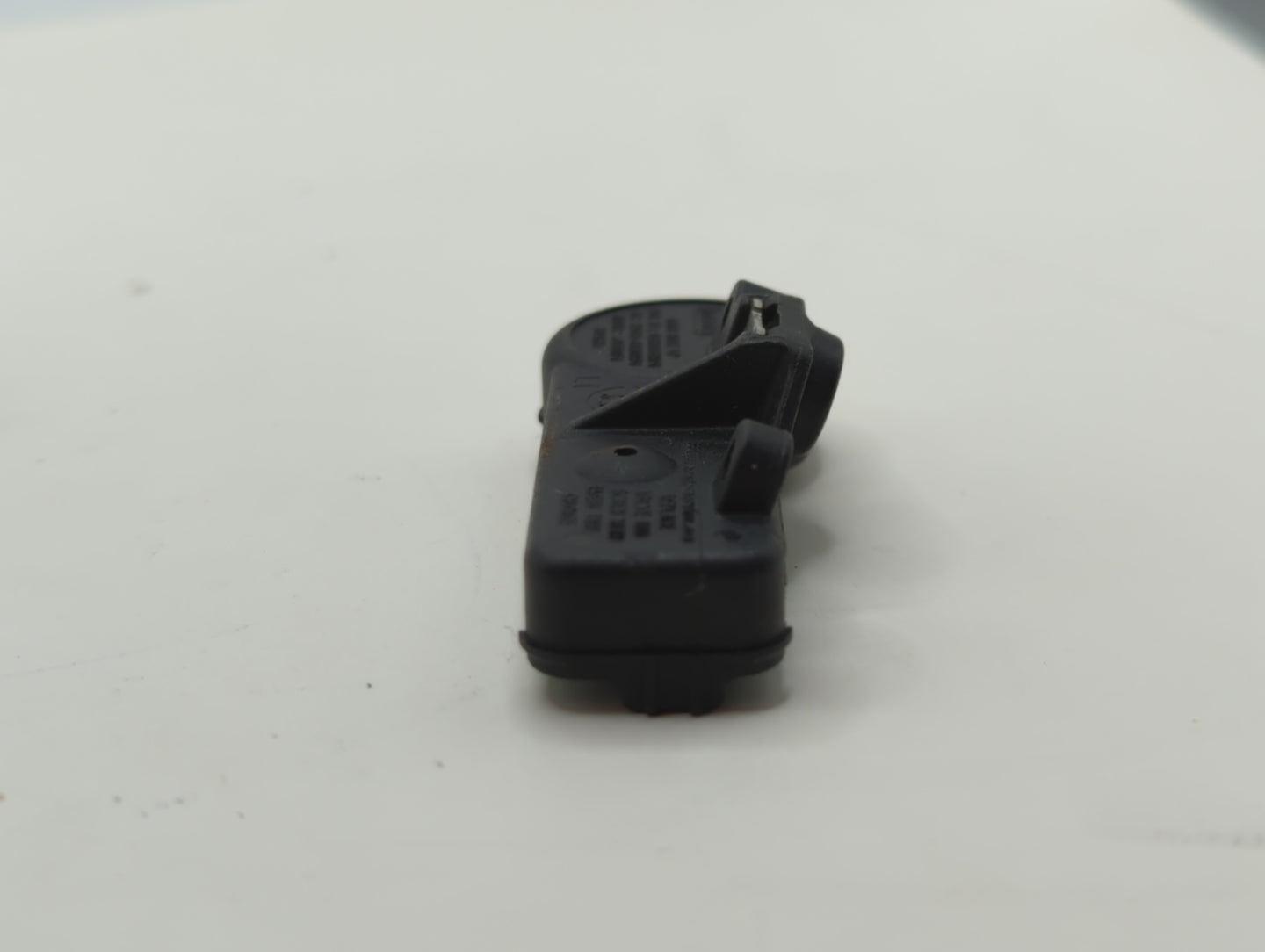 2014 Lincoln Mkz Tire Pressure Monitoring System Sensor Tpms - Oemusedautoparts1.com