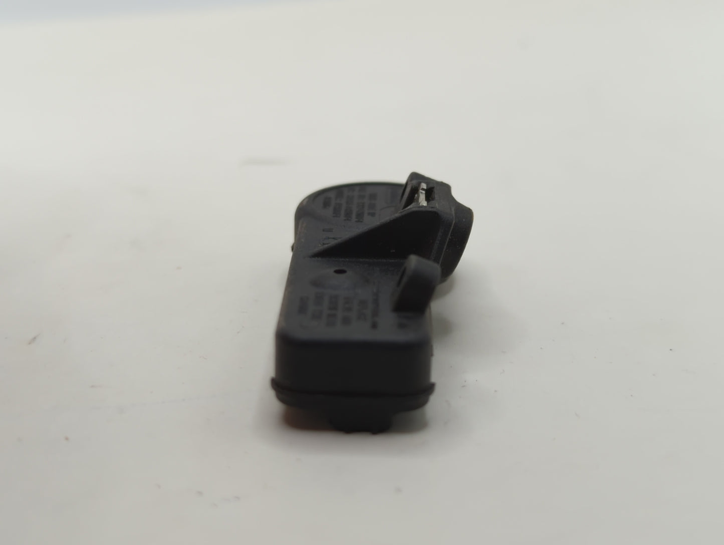 2014 Lincoln Mkz Tire Pressure Monitoring System Sensor Tpms - Oemusedautoparts1.com