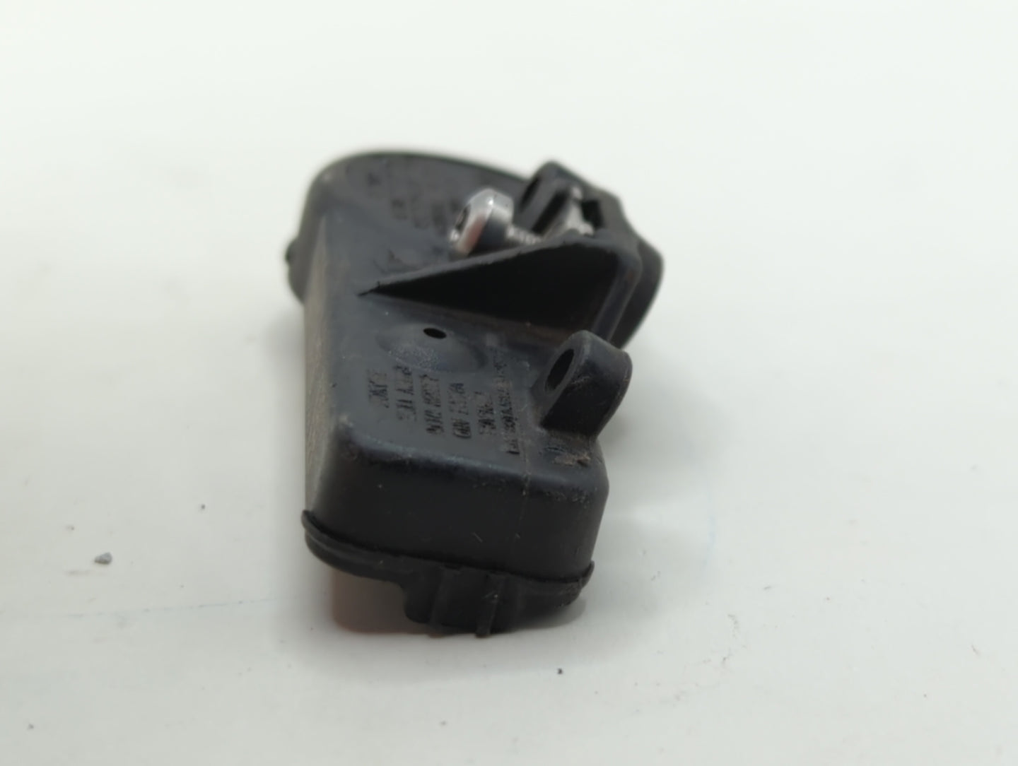 2014 Lincoln Mkz Tire Pressure Monitoring System Sensor Tpms - Oemusedautoparts1.com