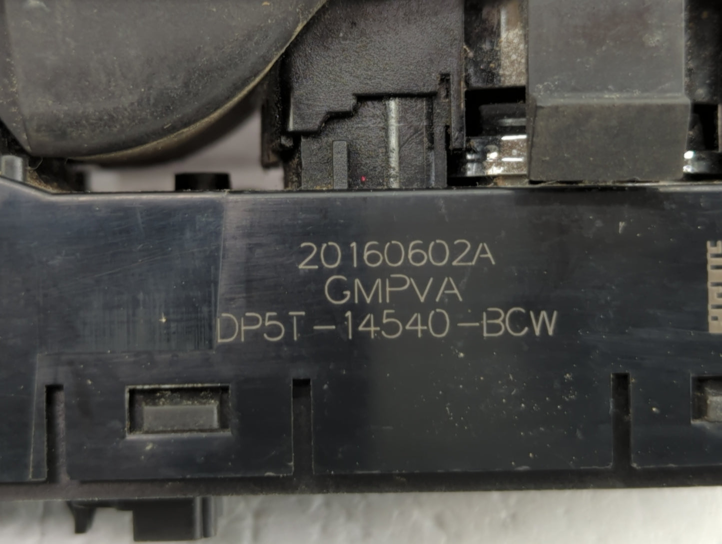 2013-2020 Lincoln Mkz Master Power Window Switch Replacement Driver Side Left P/N:DP5T-14540-ACW DP5T-14540-ABW Fits OEM Use