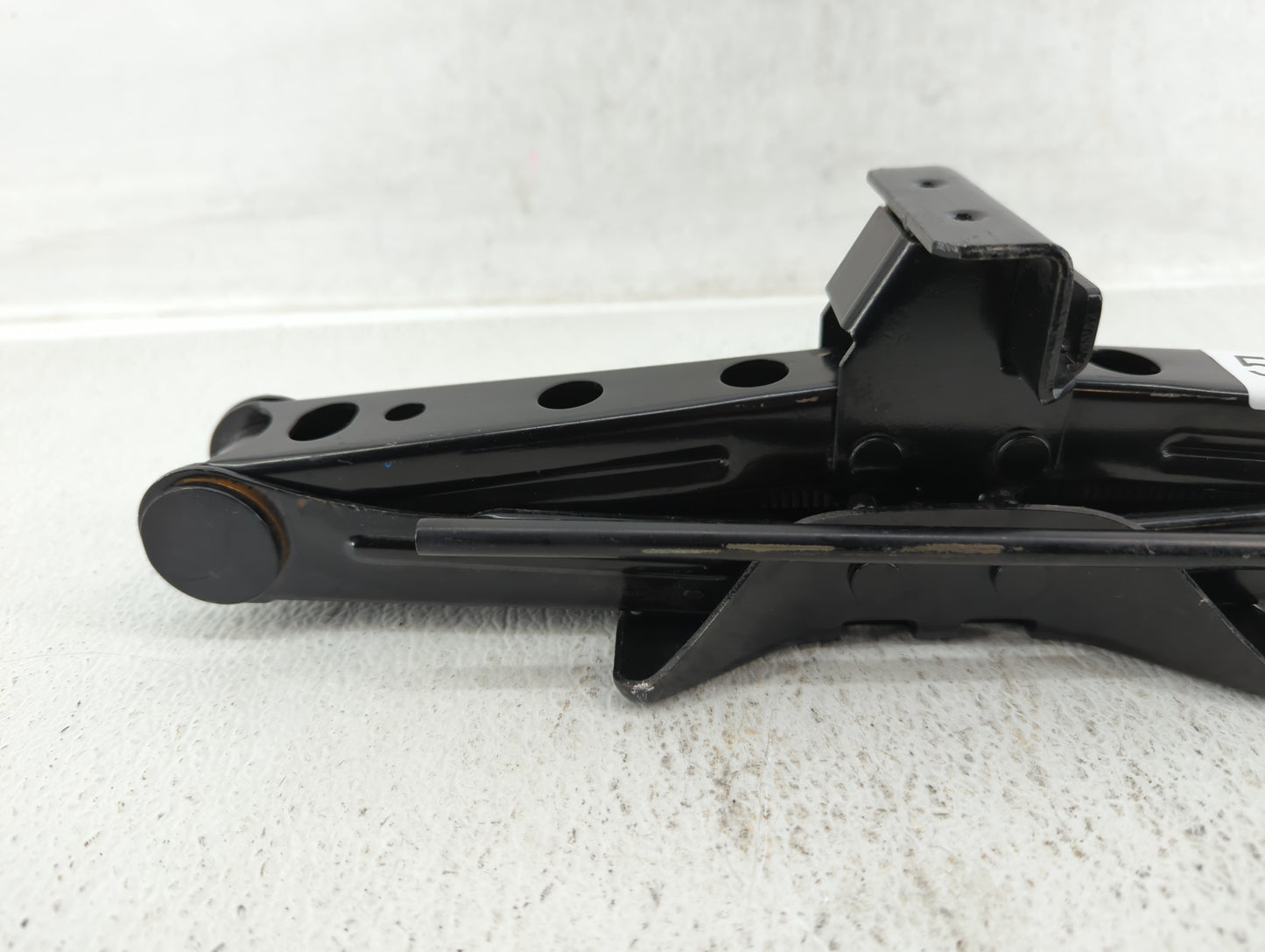 2014 Lincoln Mkz Spare Scissor Car Jack 514530 - Oemusedautoparts1.com