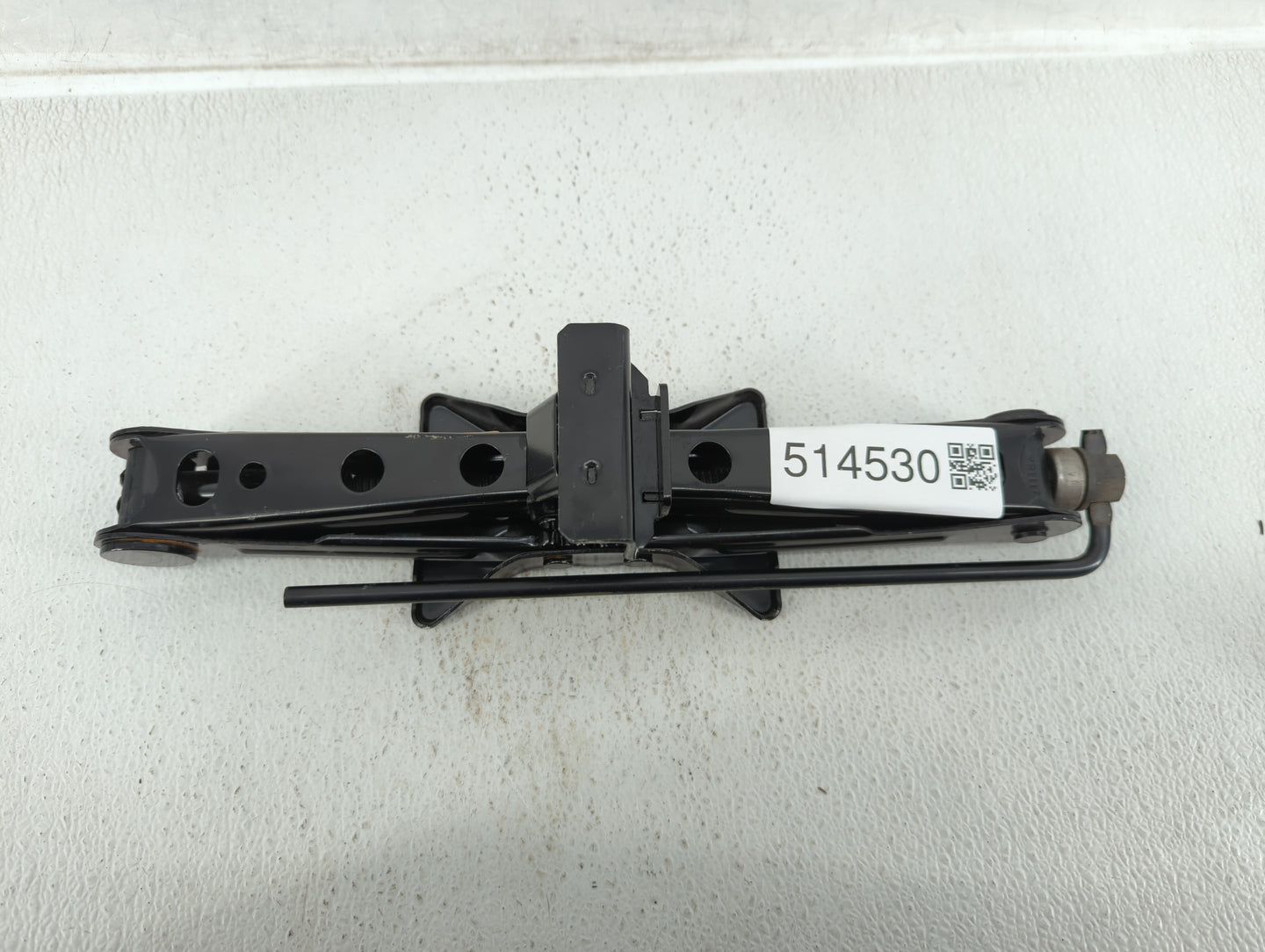 2014 Lincoln Mkz Spare Scissor Car Jack 514530 - Oemusedautoparts1.com