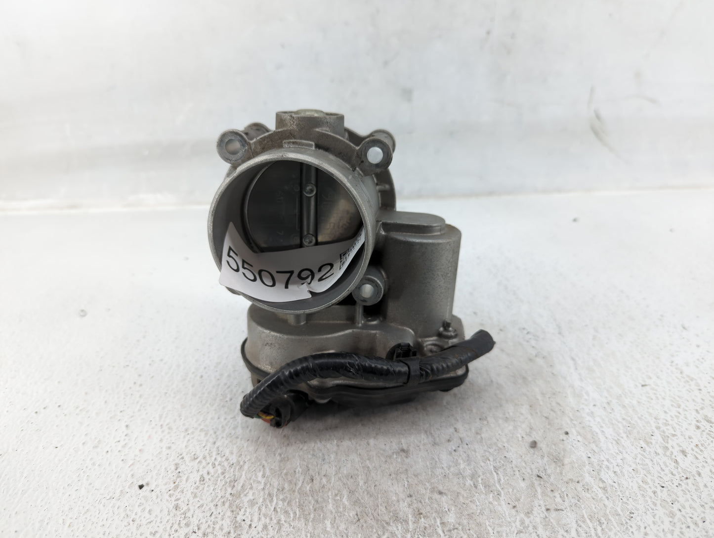 2013-2020 Lincoln Mkz Throttle Body P/N:DS7E-9F991-AF Fits Fits 2013 2014 2015 2016 2017 2018 2019 2020 2021 2022 OEM Used A