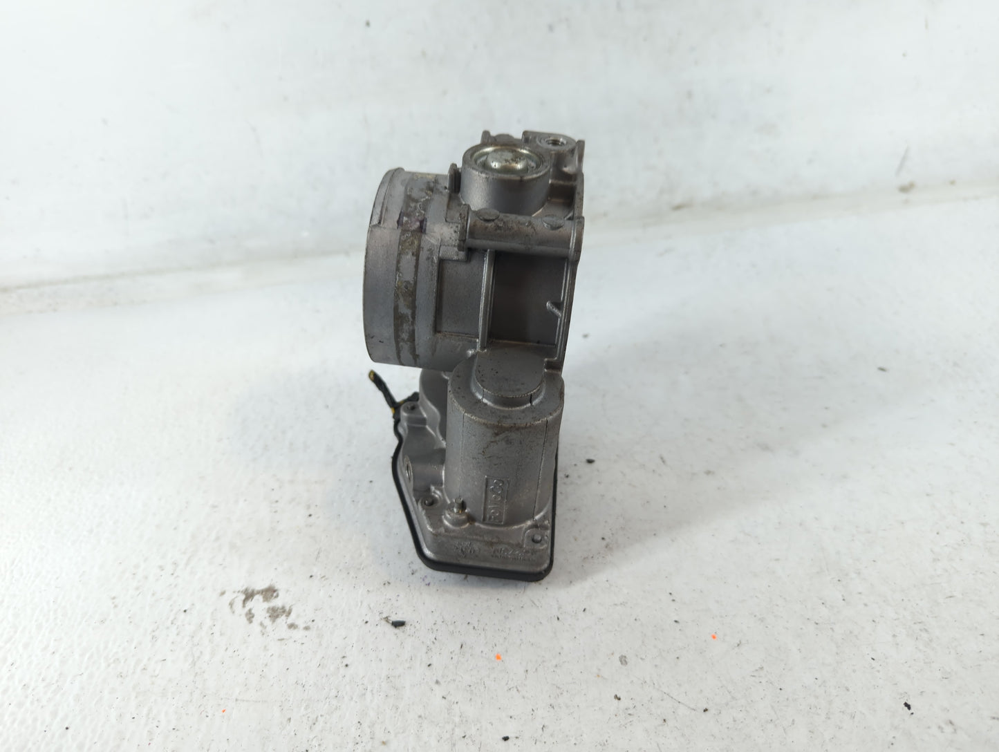 2013-2016 Lincoln Mkz Throttle Body P/N:132824002189 AT4E-EH Fits Fits 2011 2012 2013 2014 2015 2016 2017 2018 2019 OEM Used