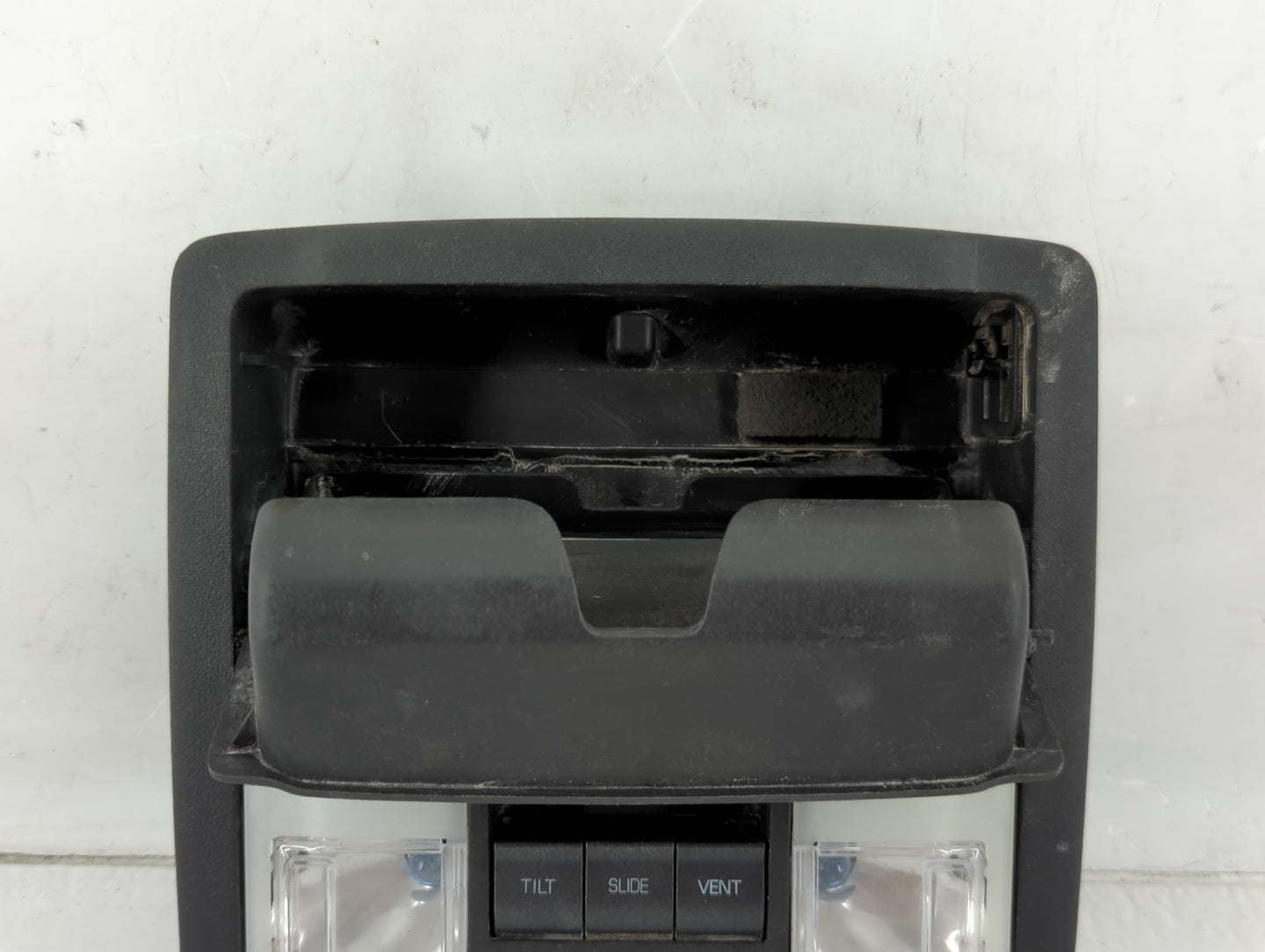 2011-2014 Lincoln Navigator Overhead Roof Console 1118470 - Oemusedautoparts1.com