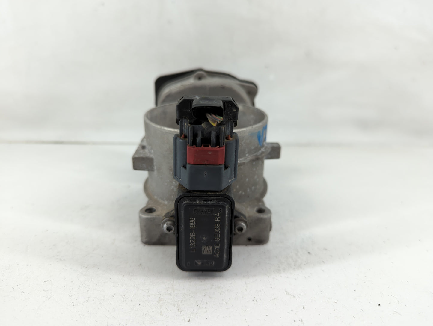 2011-2014 Lincoln Navigator Throttle Body P/N:8L3E-9F991-CB Fits Fits 2010 2011 2012 2013 2014 OEM Used Auto Parts - Oemused