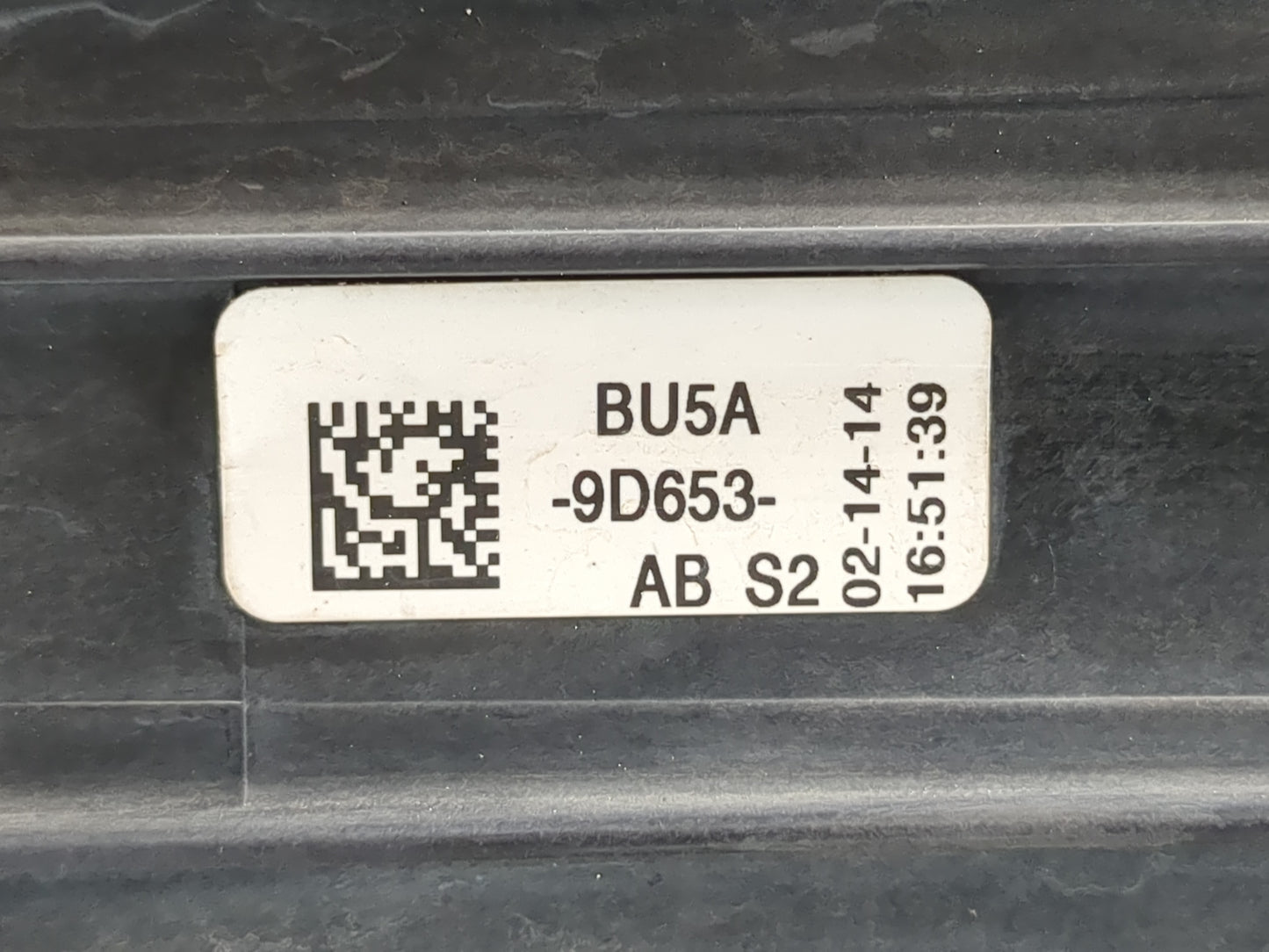 2014 Lincoln Navigator Fuel Vapor Charcoal Canister - Oemusedautoparts1.com