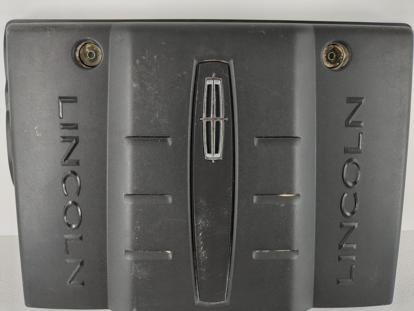 2014 Lincoln Navigator Engine Cover - Oemusedautoparts1.com