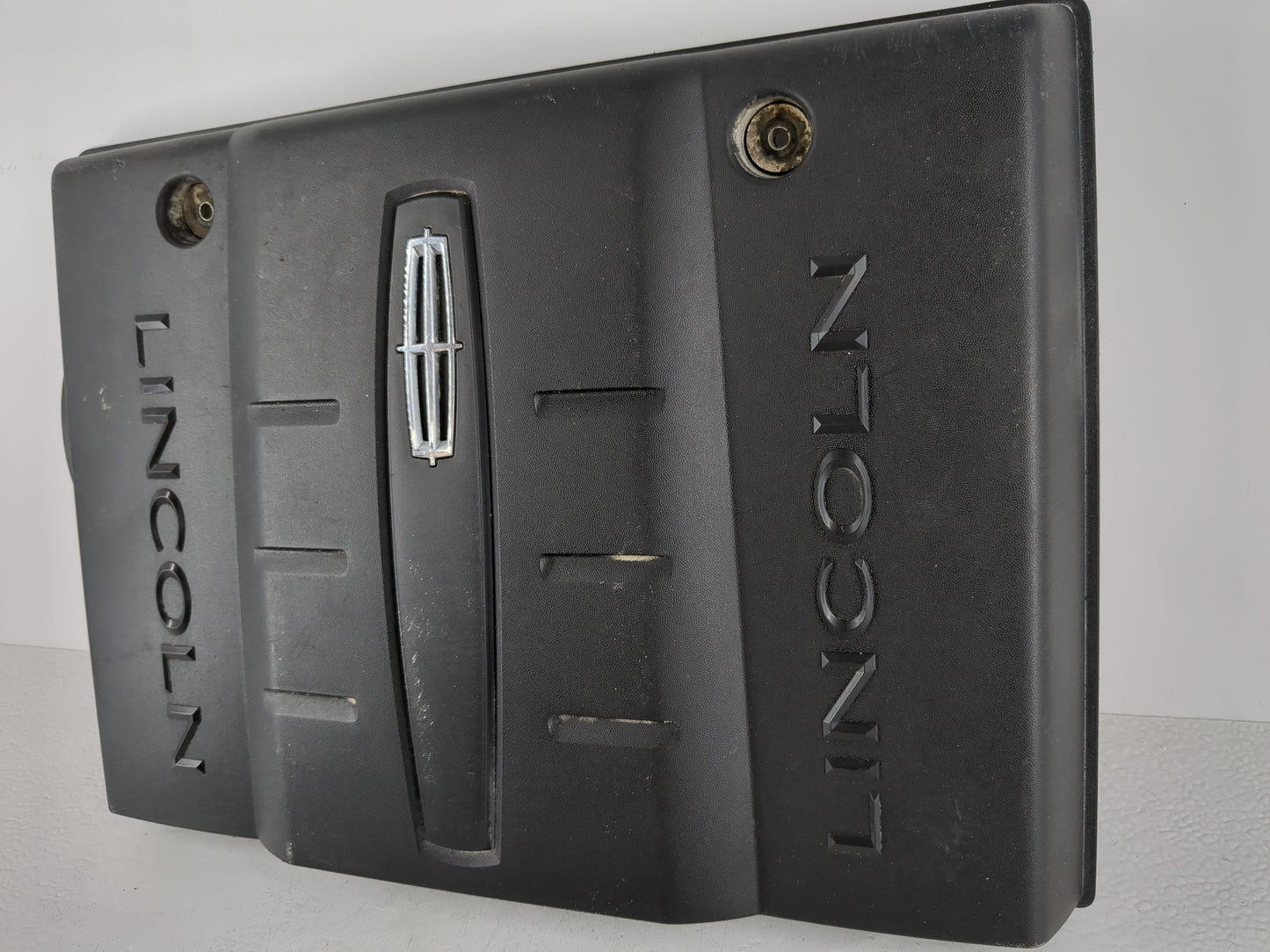 2014 Lincoln Navigator Engine Cover - Oemusedautoparts1.com