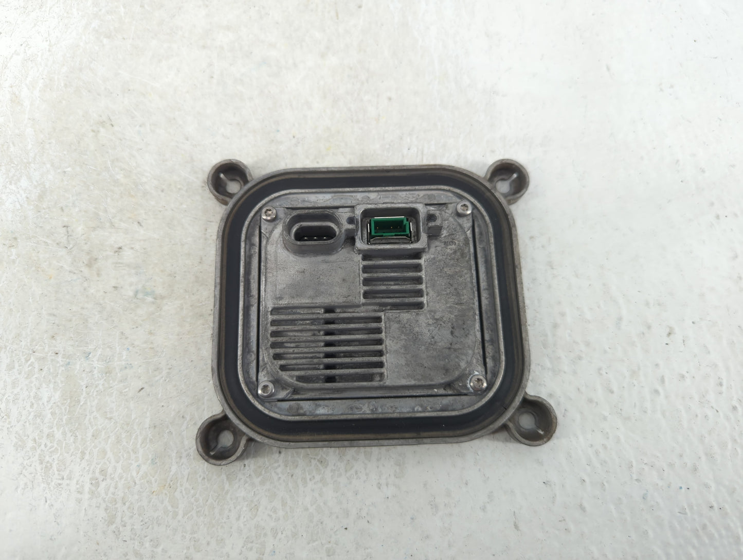 2014 Lincoln Navigator Headlight Ballast Head Light - Oemusedautoparts1.com