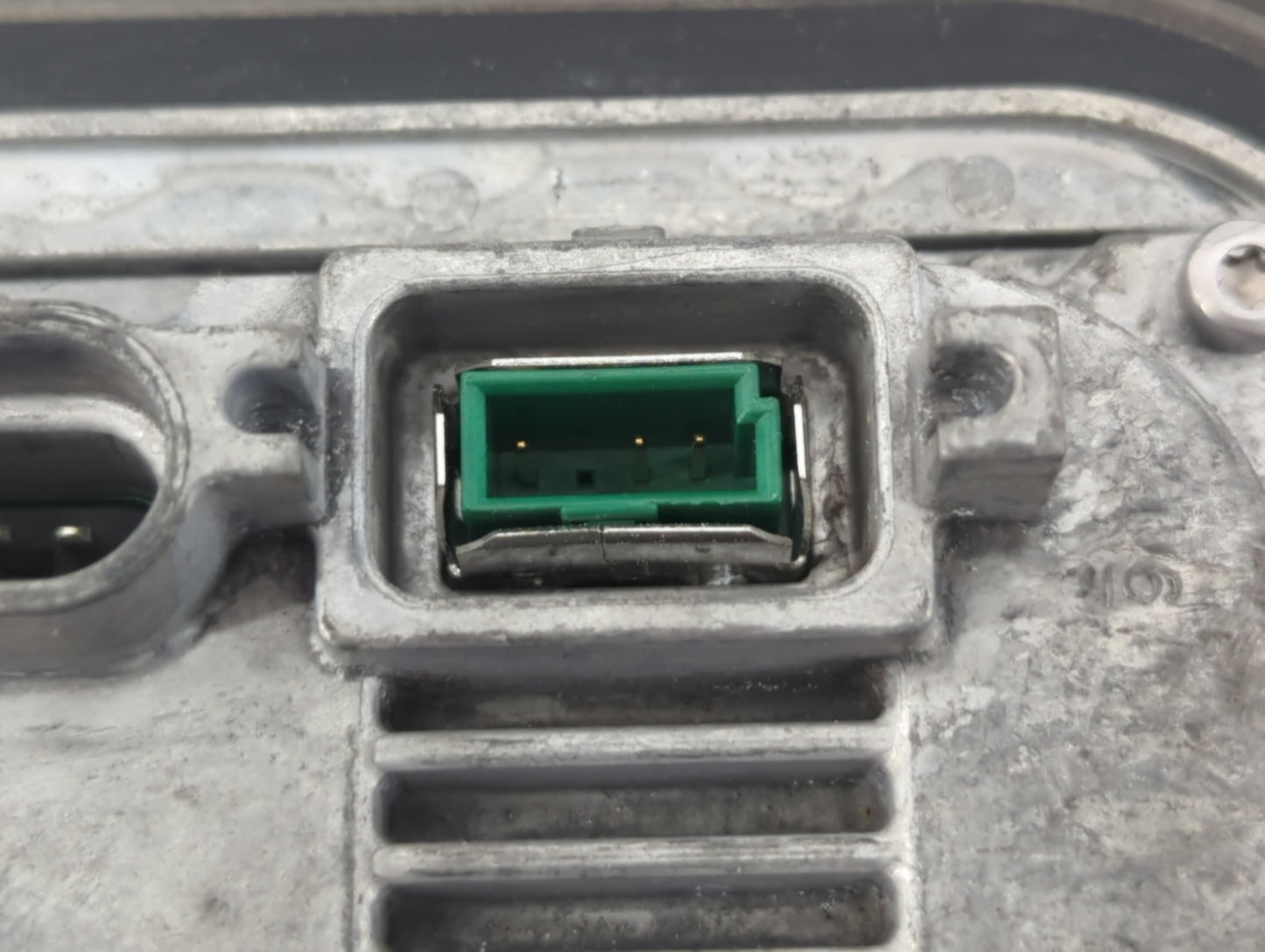 2014 Lincoln Navigator Headlight Ballast Head Light - Oemusedautoparts1.com
