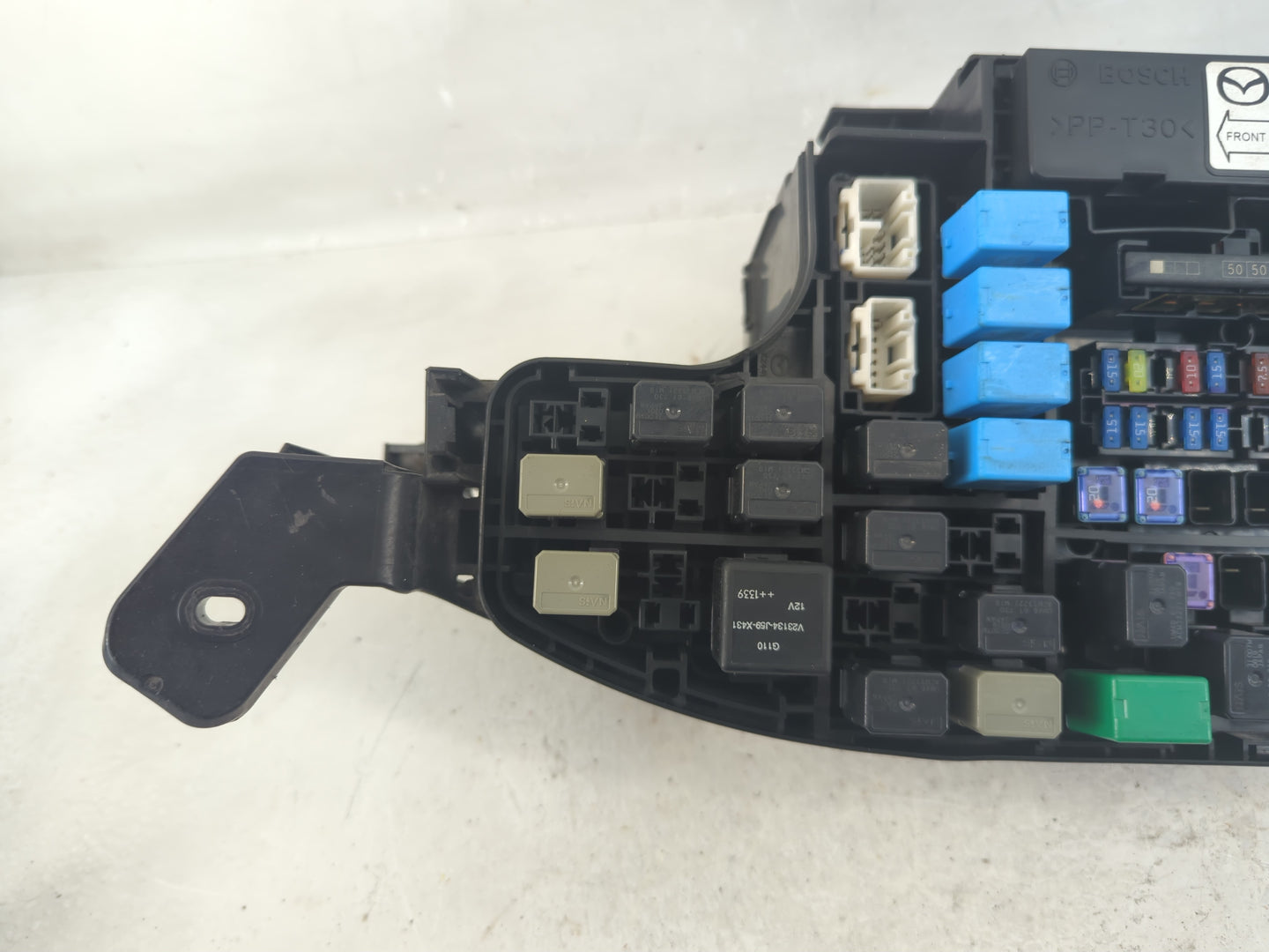 2014-2016 Mazda 3 Fusebox Fuse Box Panel Relay Module P/N:BHR1-66761 Fits Fits 2014 2015 2016 OEM Used Auto Parts - Oemuseda