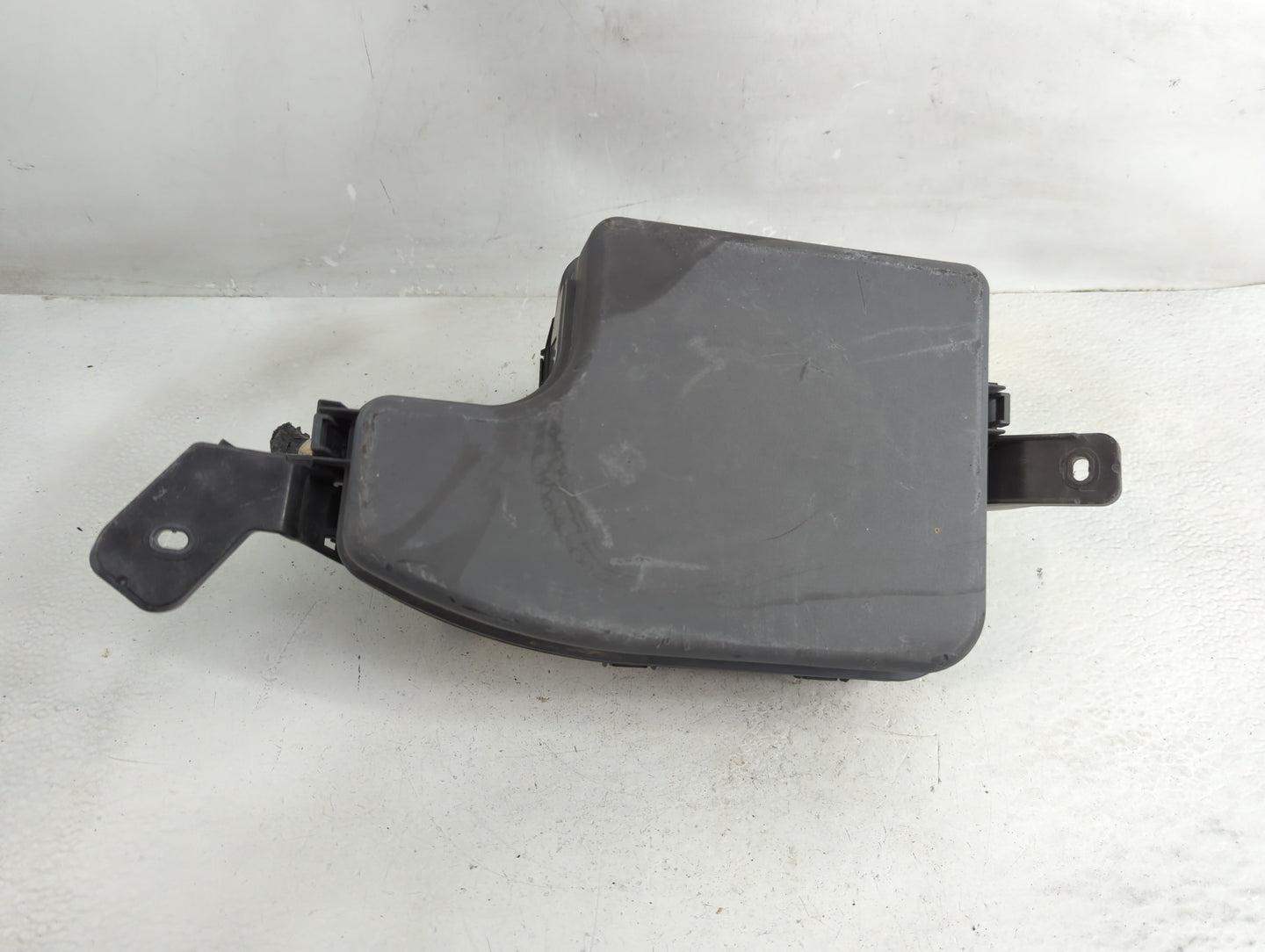 2014-2016 Mazda 3 Fusebox Fuse Box Panel Relay Module P/N:KD45-675X0 C Fits Fits 2014 2015 2016 OEM Used Auto Parts - Oemuse