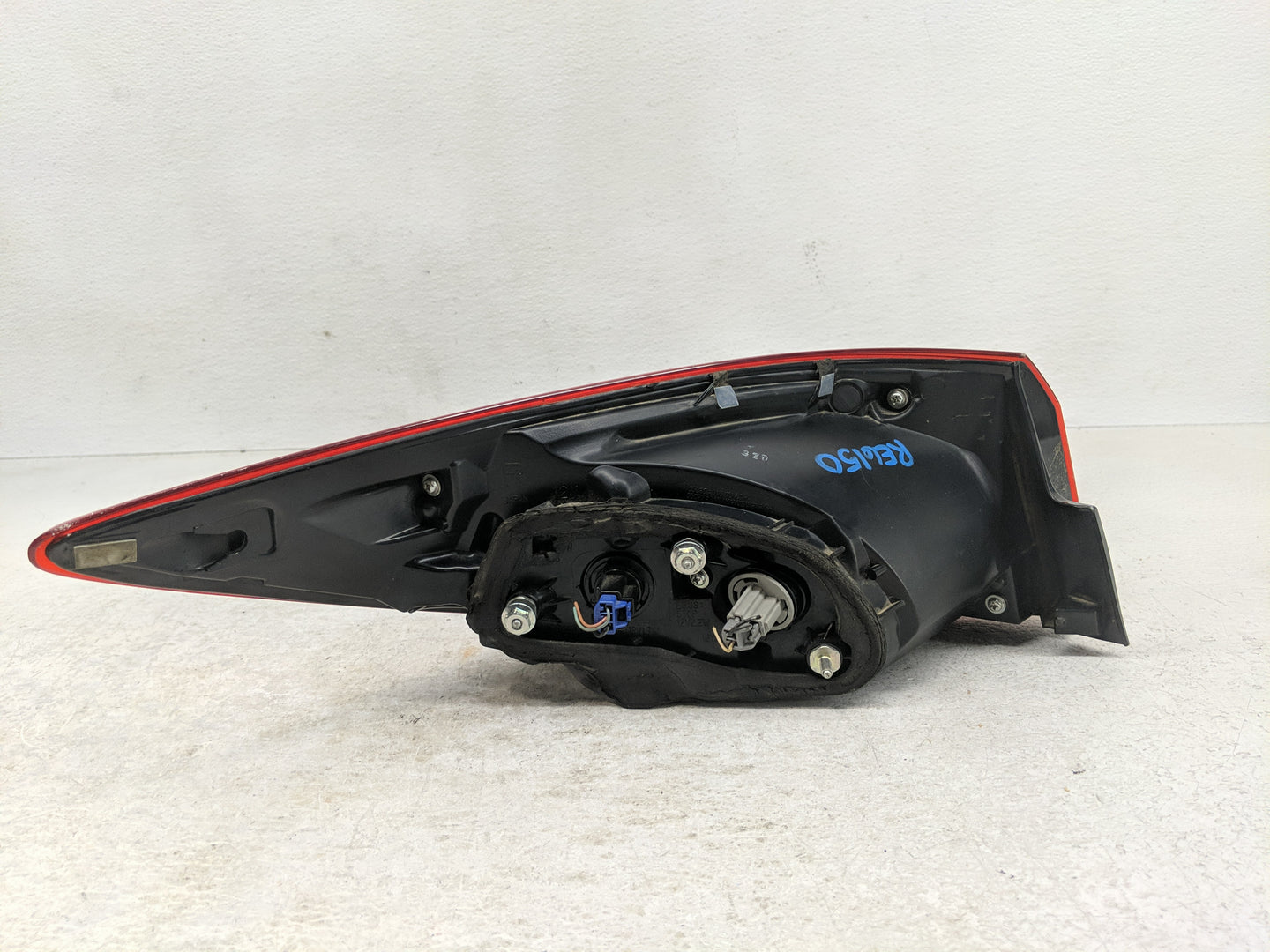 2014-2018 Mazda 3 Tail Light Assembly Passenger Right OEM Fits Fits 2014 2015 2016 2017 2018 OEM Used Auto Parts - Oemusedau