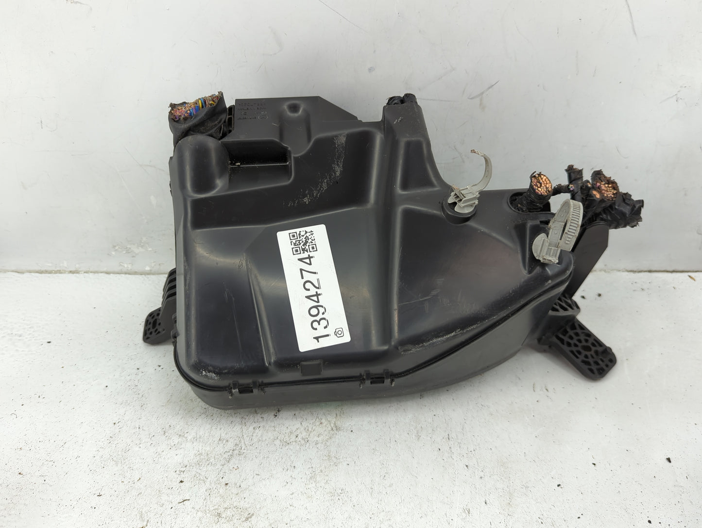 2014-2016 Mazda 3 Fusebox Fuse Box Panel Relay Module P/N:KD45-675X0 Fits Fits 2014 2015 2016 OEM Used Auto Parts - Oemuseda