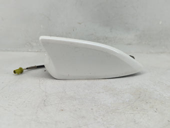 compare product 2014 Mazda 3 Antenna - Oem