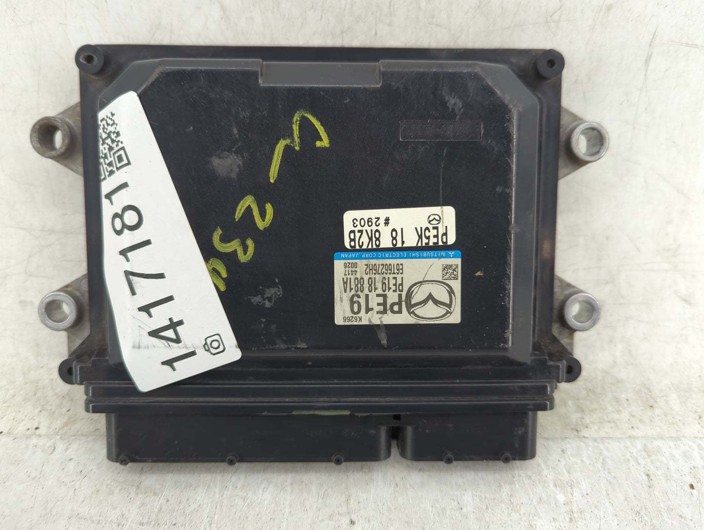 2014-2016 Mazda 3 PCM Engine Control Computer ECU ECM PCU OEM P/N:PE5K 18 8K2B Fits Fits 2014 2015 2016 OEM Used Auto Parts 