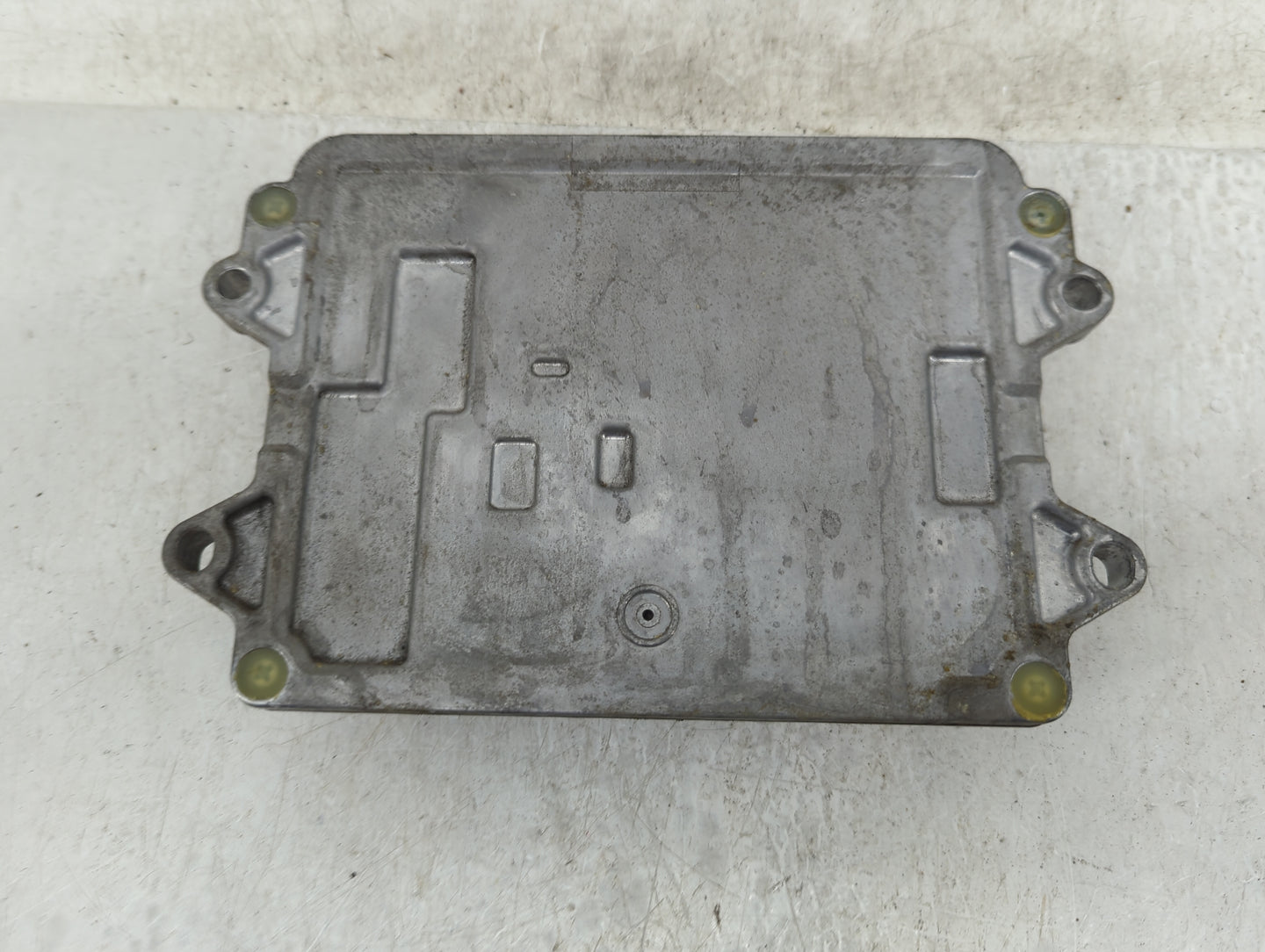 2014-2016 Mazda 3 PCM Engine Control Computer ECU ECM PCU OEM P/N:PE5K 18 8K2B Fits Fits 2014 2015 2016 OEM Used Auto Parts 