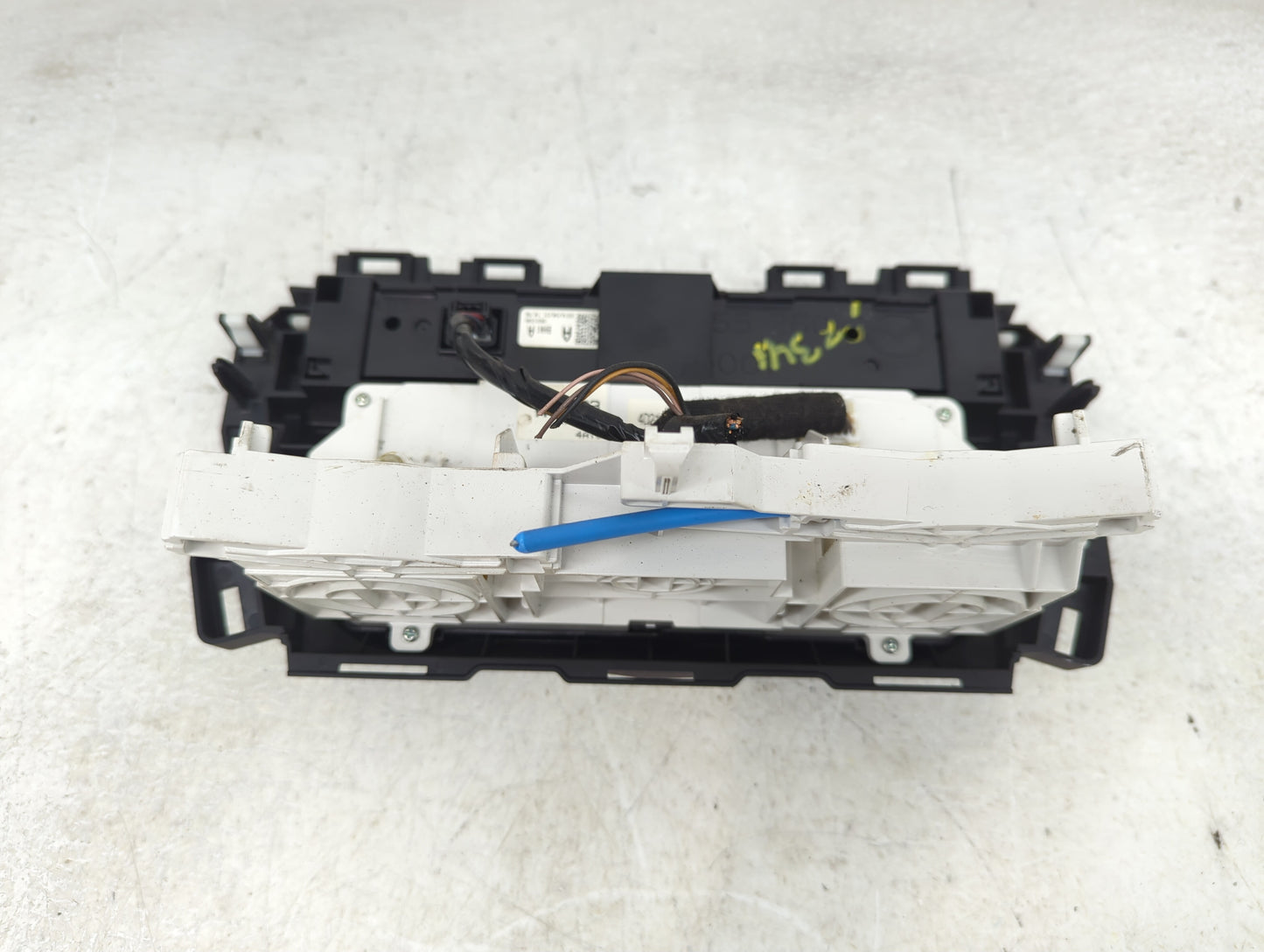 2014-2016 Mazda 3 Climate Control Module Temperature AC/Heater Replacement Fits Fits 2014 2015 2016 OEM Used Auto Parts - Oe