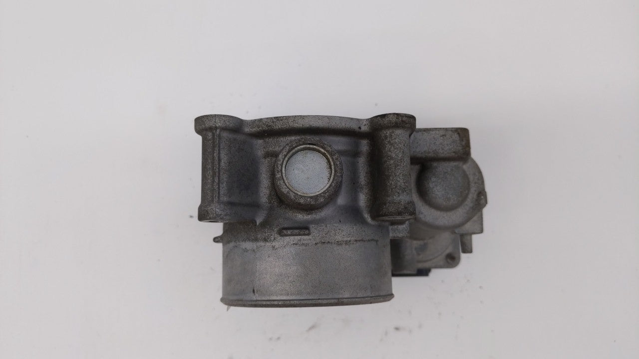 2012-2014 Mazda 3 Throttle Body P/N:PE01 13 640 A PE01 13 640 B, 152009S18, 640 K4238 6R26 Fits Fits 2012 2013 2014 OEM Used