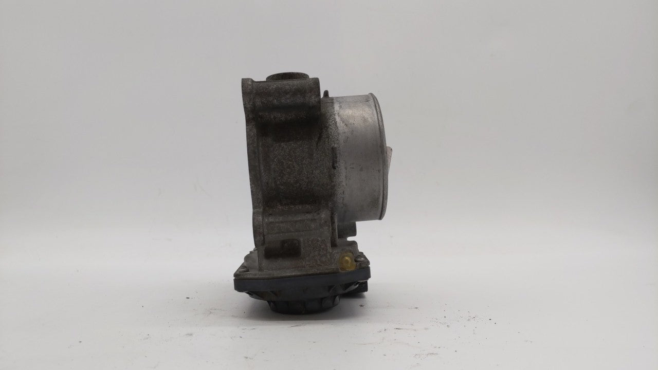 2012-2014 Mazda 3 Throttle Body P/N:PE01 13 640 A PE01 13 640 B, 152009S18, 640 K4238 6R26 Fits Fits 2012 2013 2014 OEM Used