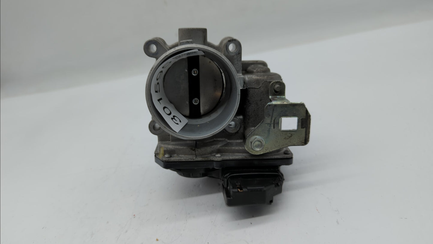 2012-2014 Mazda 3 Throttle Body P/N:PE01 13 640 A PE01 13 640 B, 152009S18 Fits Fits 2012 2013 2014 OEM Used Auto Parts - Oe