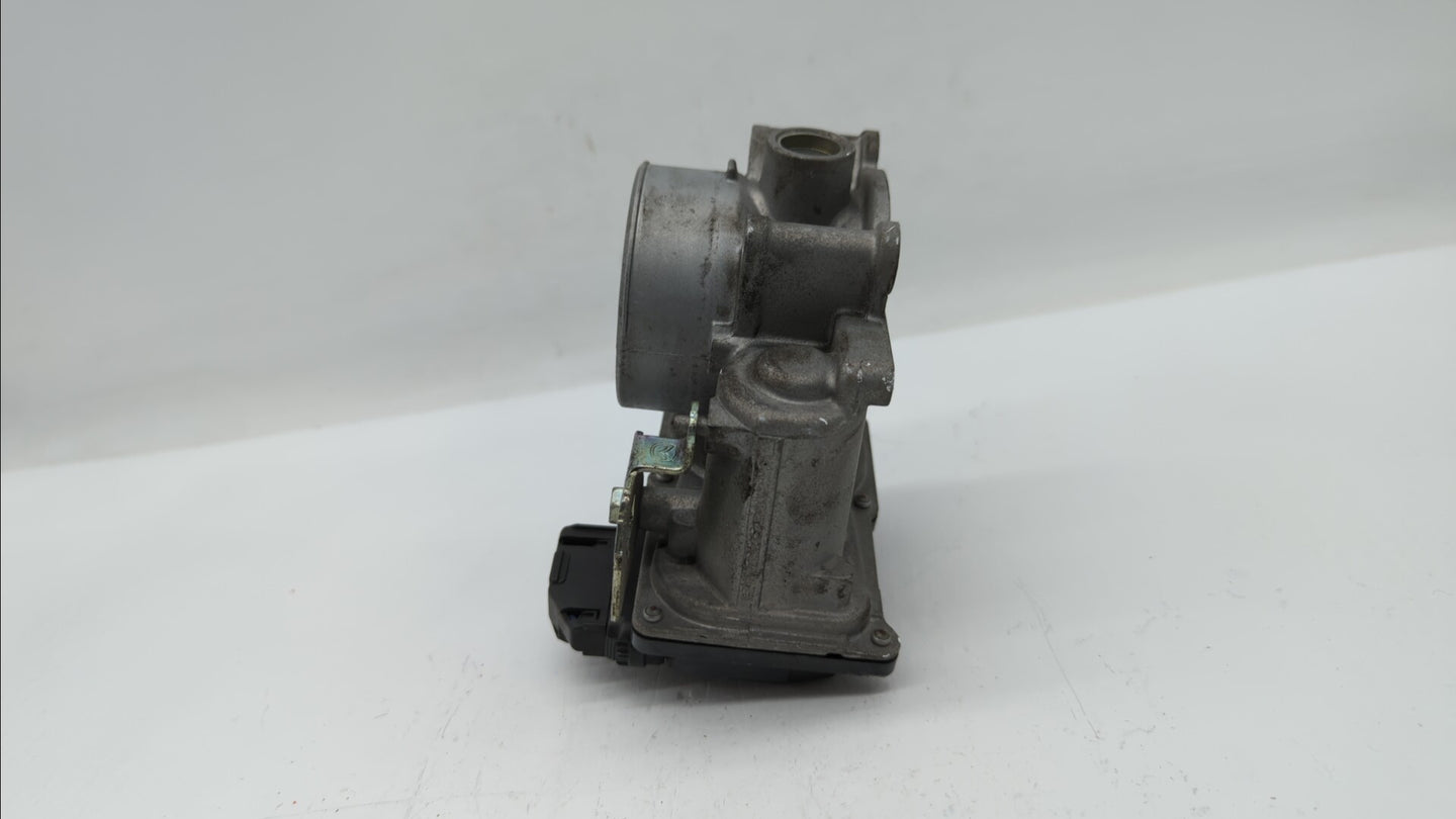 2012-2014 Mazda 3 Throttle Body P/N:PE01 13 640 A PE01 13 640 B, 152009S18 Fits Fits 2012 2013 2014 OEM Used Auto Parts - Oe