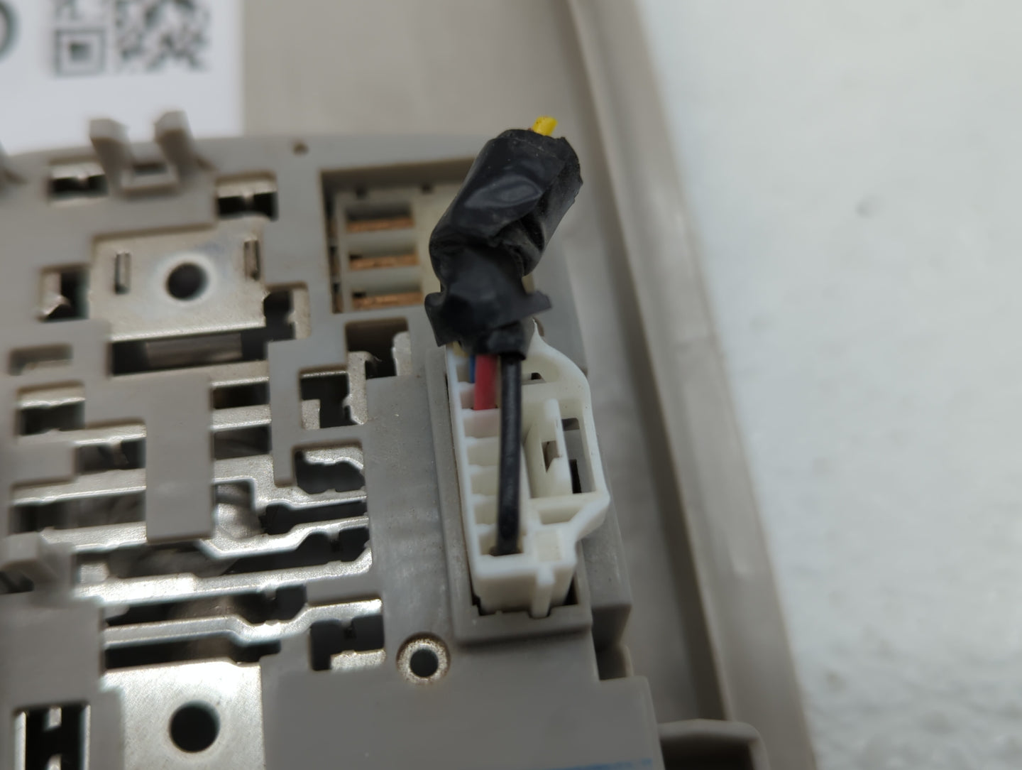 2014 Mazda 3 Overhead Roof Console - Oemusedautoparts1.com