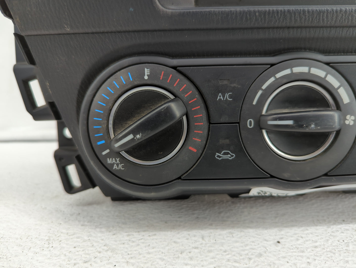 2014-2016 Mazda 3 Climate Control Module Temperature AC/Heater Replacement P/N:BHN1 06 02196 BHP1 61 190B Fits Fits 2014 201