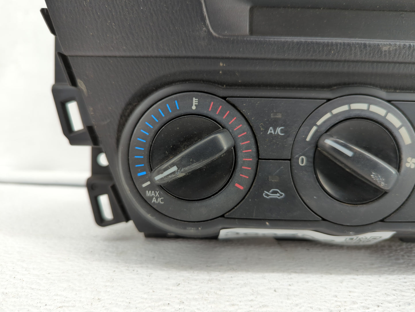 2014-2016 Mazda 3 Climate Control Module Temperature AC/Heater Replacement P/N:BHN1 06 00269 BHN1 06 02196 Fits OEM Used Aut