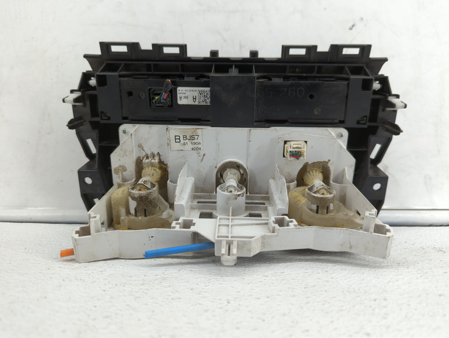 2014-2016 Mazda 3 Climate Control Module Temperature AC/Heater Replacement P/N:BHN1 06 00269 BHN1 06 02196 Fits OEM Used Aut