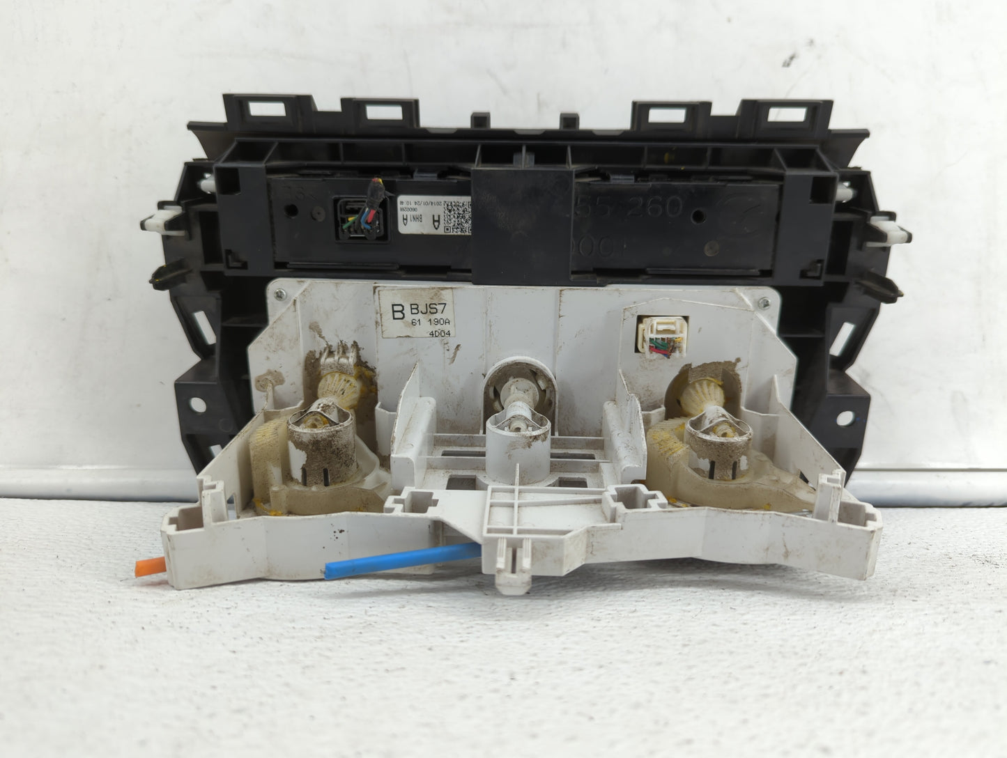 2014-2016 Mazda 3 Climate Control Module Temperature AC/Heater Replacement P/N:BHN1 06 00269 BHN1 06 02196 Fits OEM Used Aut