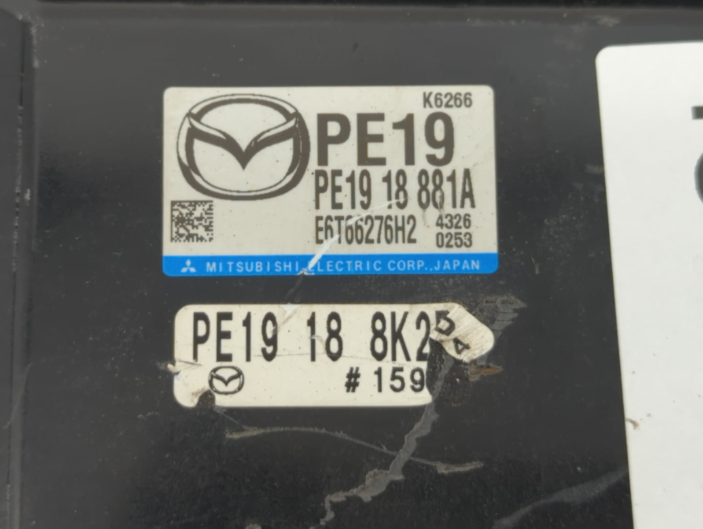 2014-2016 Mazda 3 PCM Engine Control Computer ECU ECM PCU OEM P/N:PEDH 18 881 PEAB 18 881A Fits Fits 2014 2015 2016 OEM Used