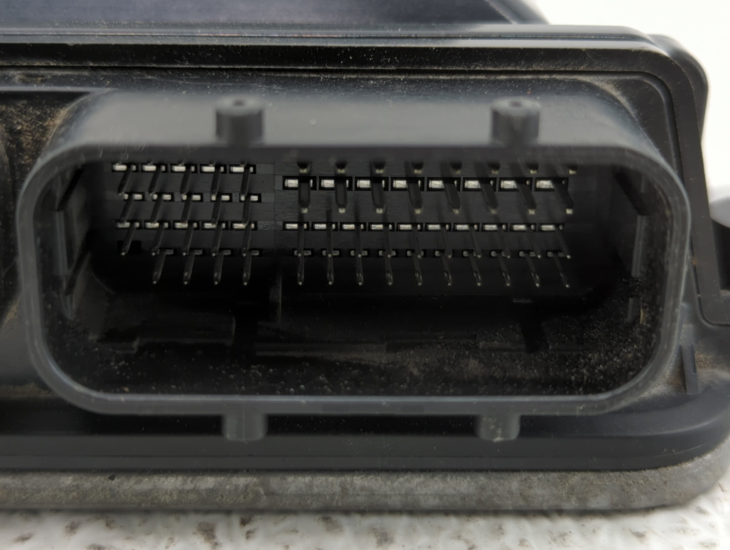 2014-2016 Mazda 3 PCM Engine Control Computer ECU ECM PCU OEM P/N:PEDH 18 881 PEAB 18 881A Fits Fits 2014 2015 2016 OEM Used