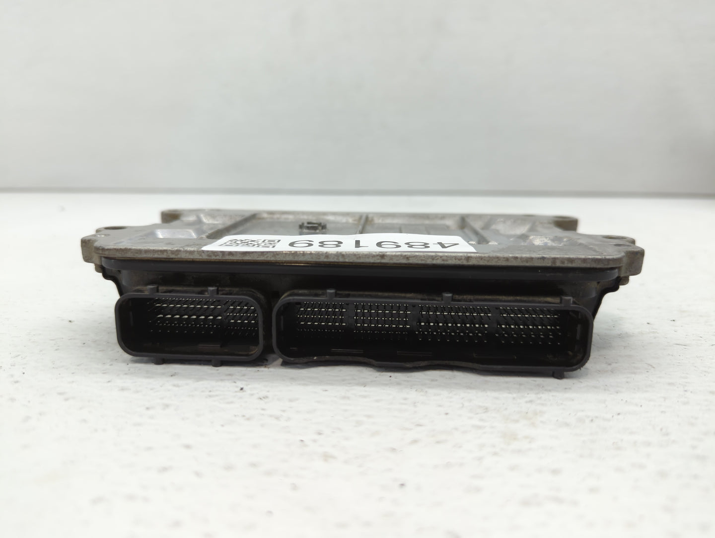 2014-2016 Mazda 3 PCM Engine Control Computer ECU ECM PCU OEM P/N:PEAB 18 881A PEDM 18 881, PE19 18 881A Fits Fits 2014 2015