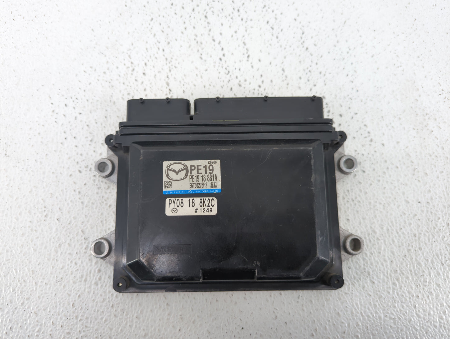 2014-2016 Mazda 3 PCM Engine Control Computer ECU ECM PCU OEM P/N:PEAB 18 881A PEDM 18 881, PE19 18 881A Fits Fits 2014 2015
