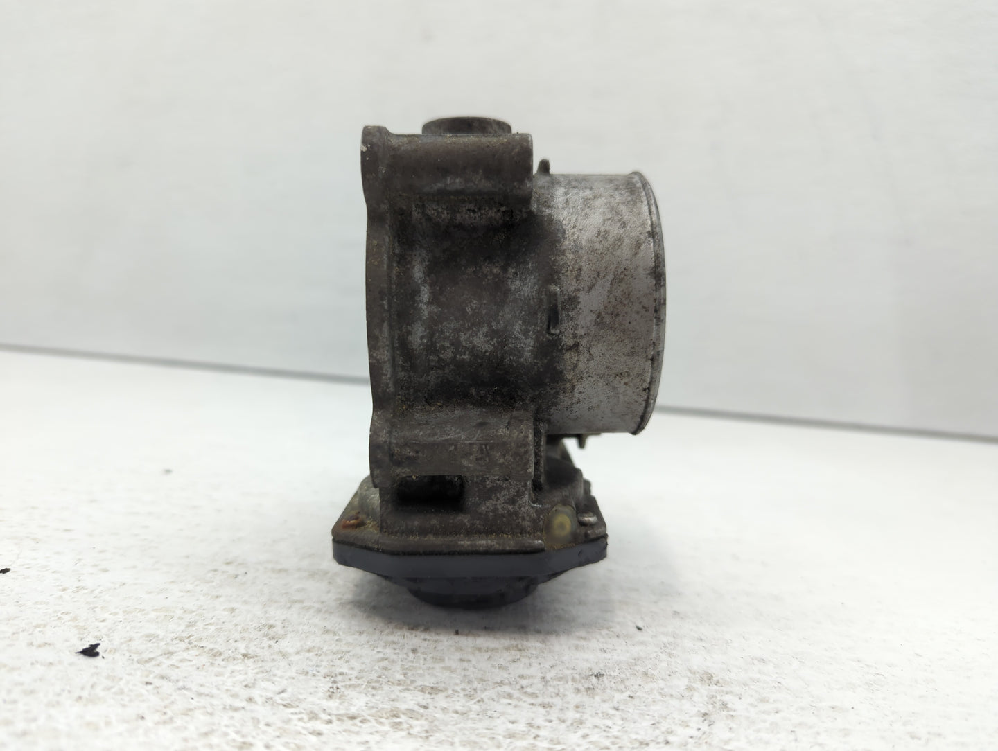 2012-2018 Mazda 3 Throttle Body P/N:152005R16 Fits Fits 2012 2013 2014 2015 2016 2017 2018 OEM Used Auto Parts - Oemusedauto
