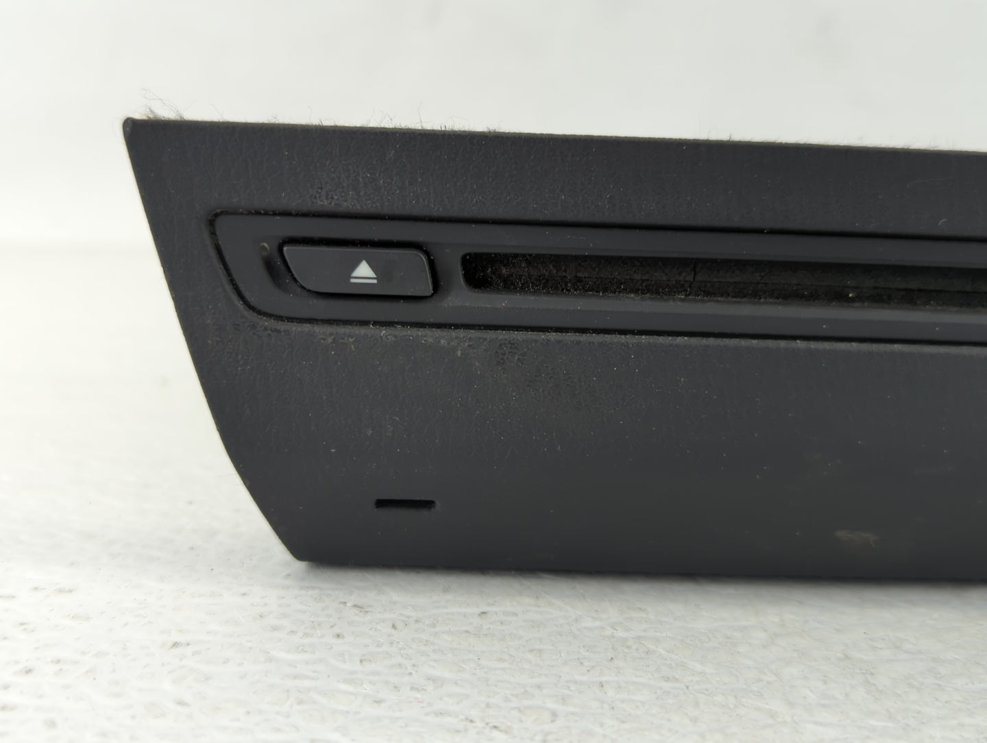 2014-2018 Mazda 3 Radio AM FM Cd Player Receiver Replacement P/N:BLF2-669G0 Fits Fits 2014 2015 2016 2017 2018 OEM Used Auto