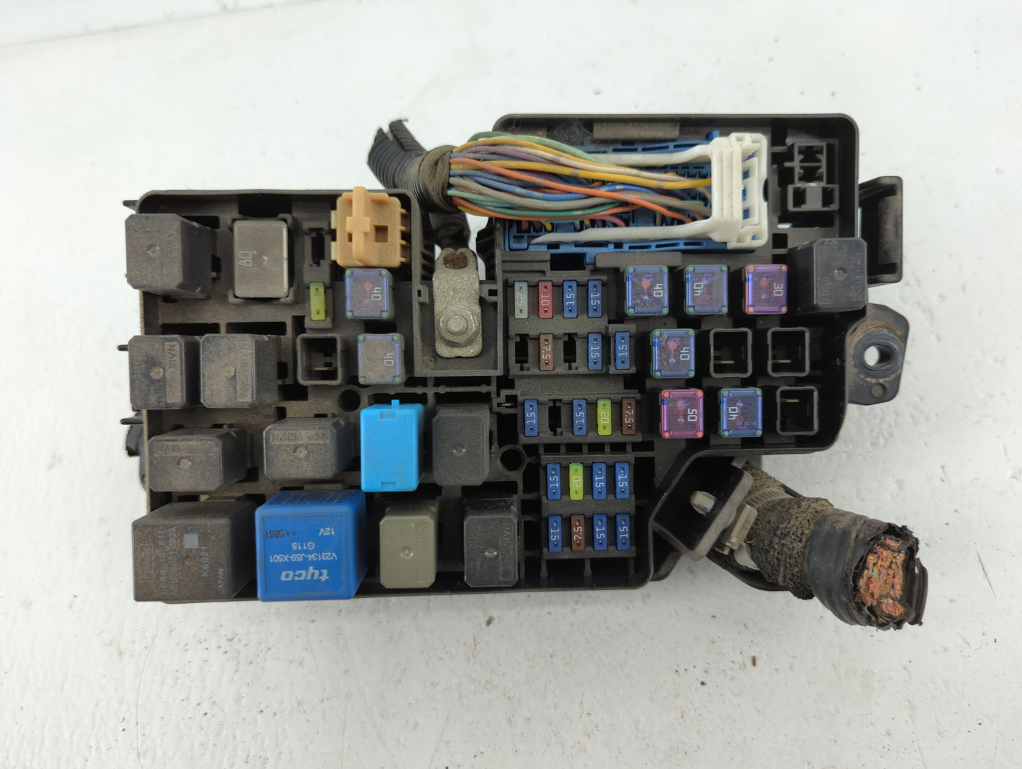 2014 Mazda 3 Fusebox Fuse Box Panel Relay Module P/N:BBM5-66761 K2441 Fits OEM Used Auto Parts - Oemusedautoparts1.com