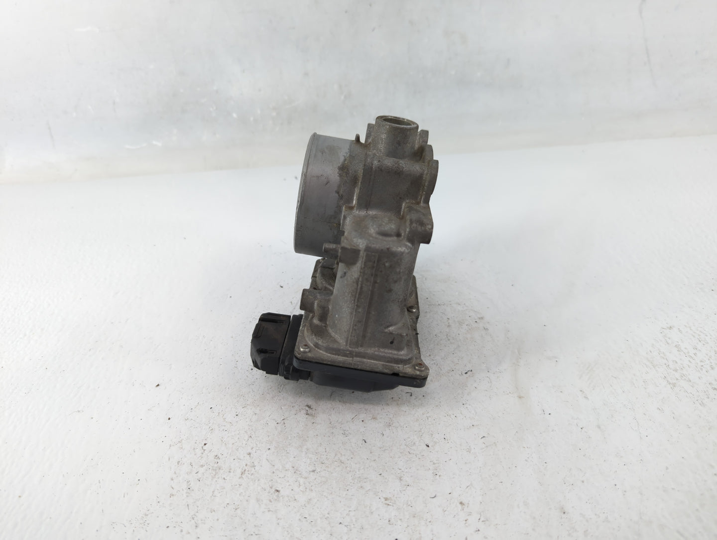 2014-2018 Mazda 3 Throttle Body P/N:101 13 640 A Fits Fits 2014 2015 2016 2017 2018 OEM Used Auto Parts - Oemusedautoparts1.