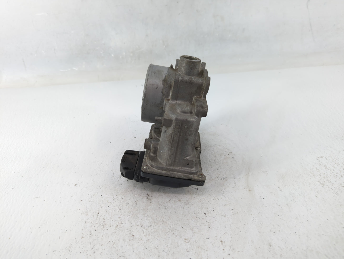 2014-2018 Mazda 3 Throttle Body P/N:101 13 640 A Fits Fits 2014 2015 2016 2017 2018 OEM Used Auto Parts - Oemusedautoparts1.