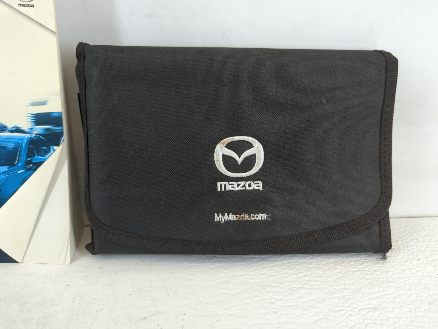 2014 Mazda 3 Owners Manual Book Guide P/N:9999-95-038C-14R1 8DF9-EA-13I OEM Used Auto Parts - Oemusedautoparts1.com