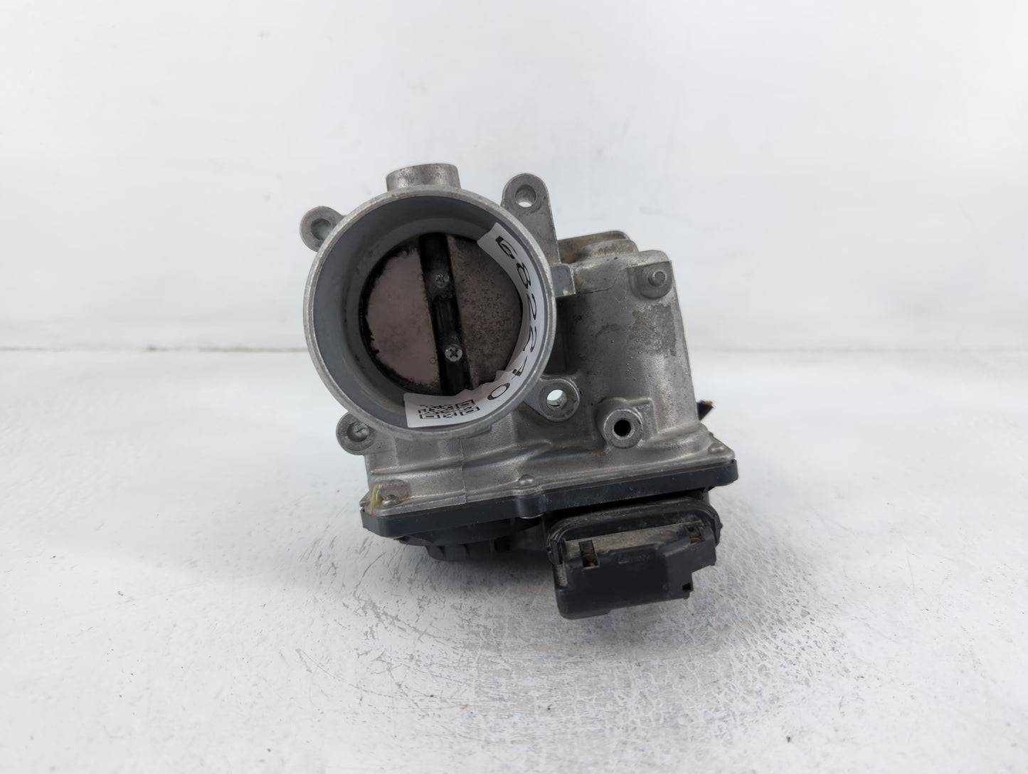 2012-2018 Mazda 3 Throttle Body P/N:C2035 3R26 13 640 B Fits Fits 2012 2013 2014 2015 2016 2017 2018 OEM Used Auto Parts - O
