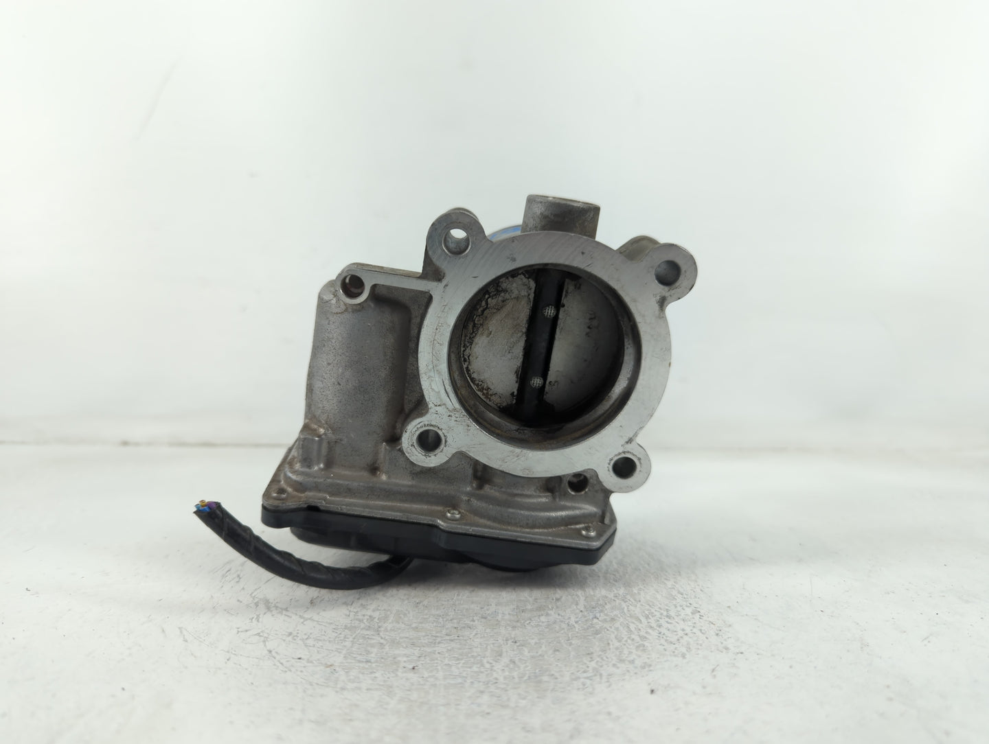 2012-2018 Mazda 3 Throttle Body P/N:C2035 3R26 13 640 B Fits Fits 2012 2013 2014 2015 2016 2017 2018 OEM Used Auto Parts - O