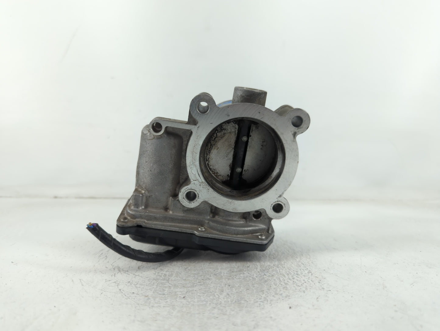 2012-2018 Mazda 3 Throttle Body P/N:C2035 3R26 13 640 B Fits Fits 2012 2013 2014 2015 2016 2017 2018 OEM Used Auto Parts - O