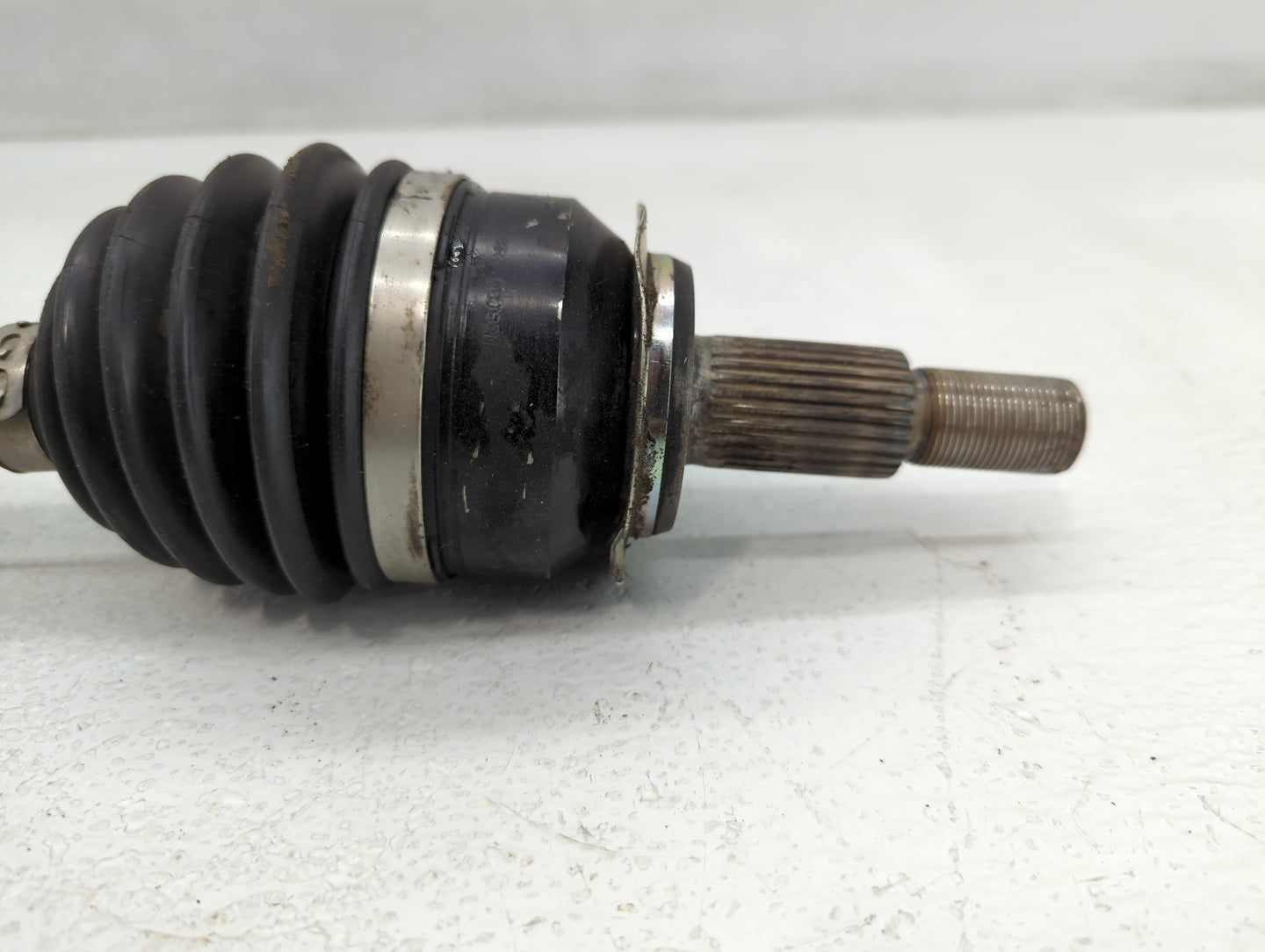 2014-2018 Mazda 3 Axle Shaft Front Driver Cv C/v - Oemusedautoparts1.com