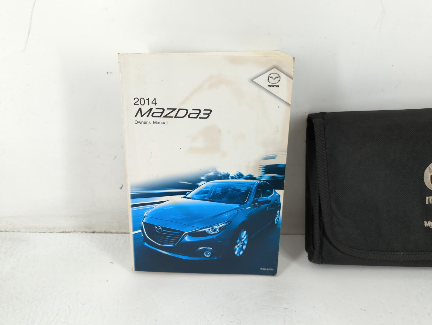 2014 Mazda 3 Owners Manual Book Guide P/N:9999-95-038C-14R1 OEM Used Auto Parts - Oemusedautoparts1.com