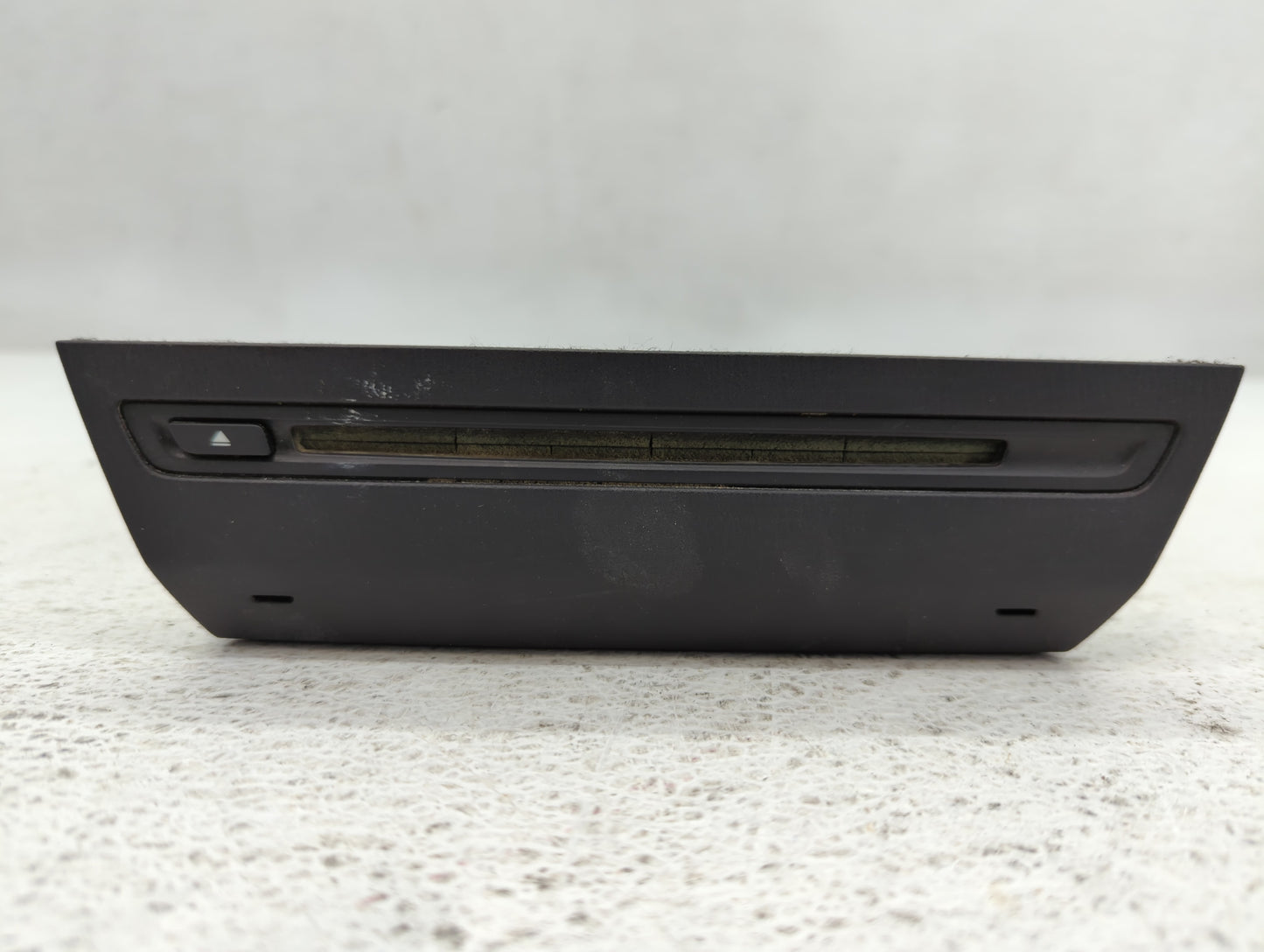 2014-2018 Mazda 3 Am Fm Cd Player Radio Receiver - Oemusedautoparts1.com