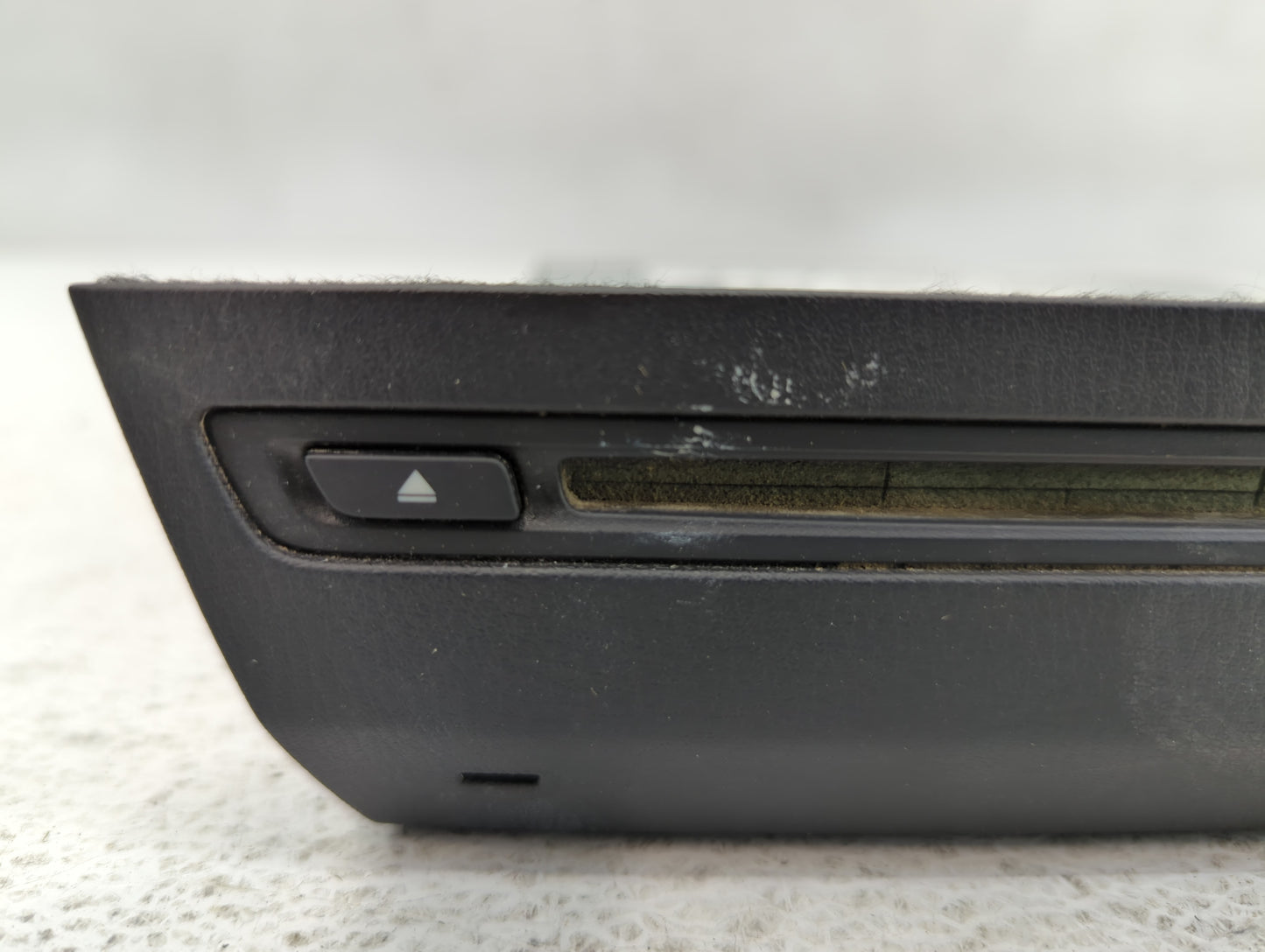 2014-2018 Mazda 3 Am Fm Cd Player Radio Receiver - Oemusedautoparts1.com
